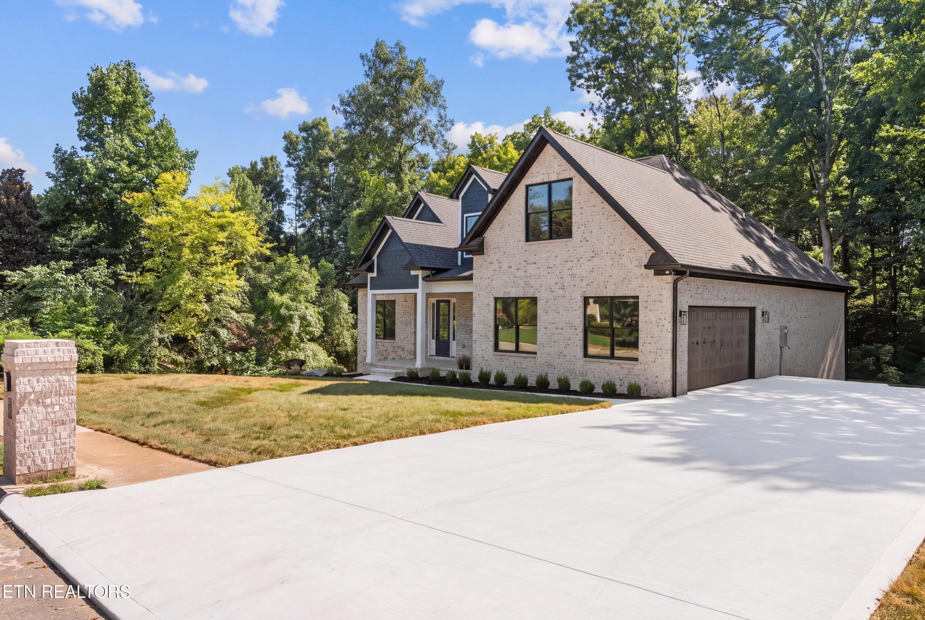 hf_20260825_151113_1ceb4eea-cd22-4393-9c - 12507 Comblain Rd, Knoxville, TN 37934, Knoxville