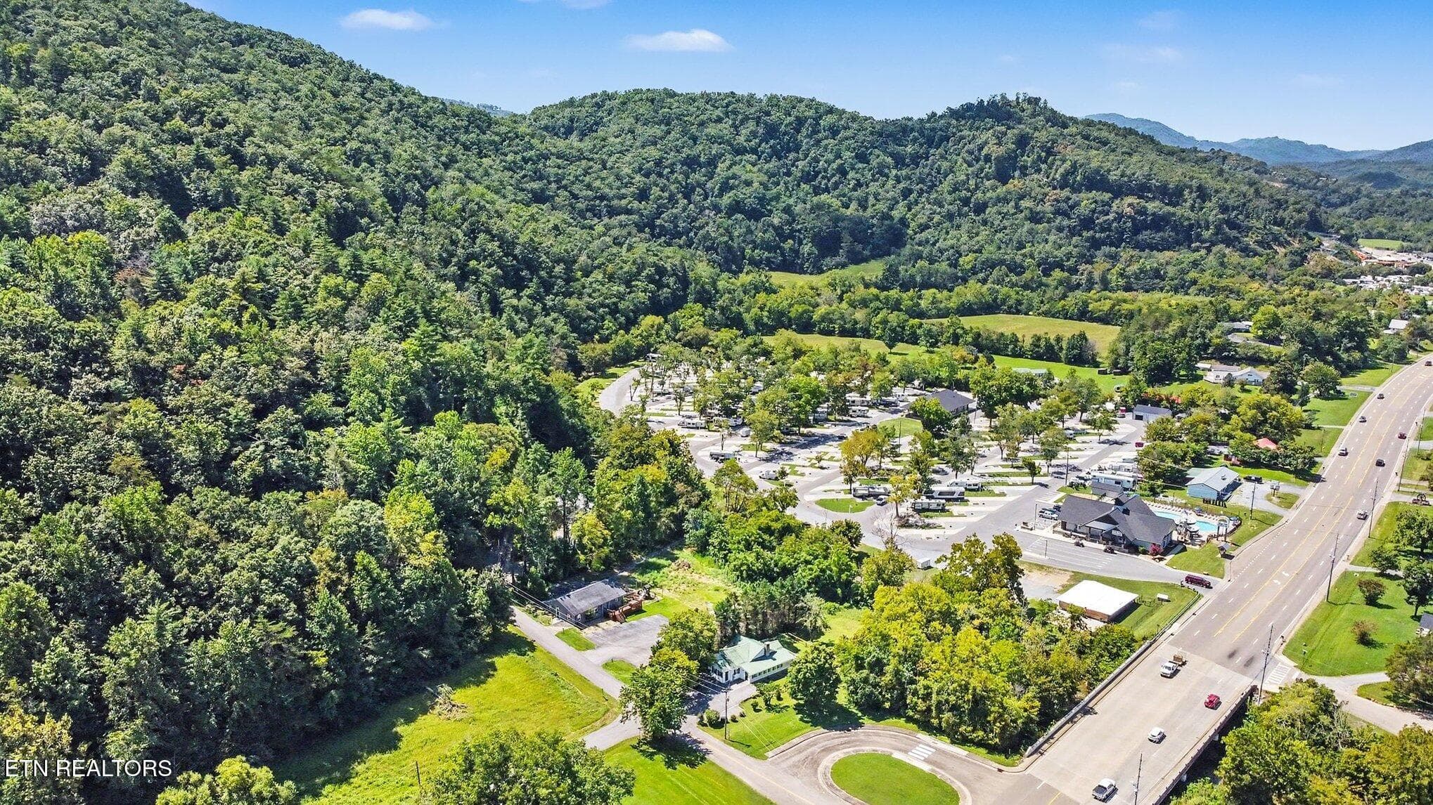 036_file_3589 - 3110 Priscilla Heights Lane, Pigeon Forge, TN 37862, Pigeon Forge