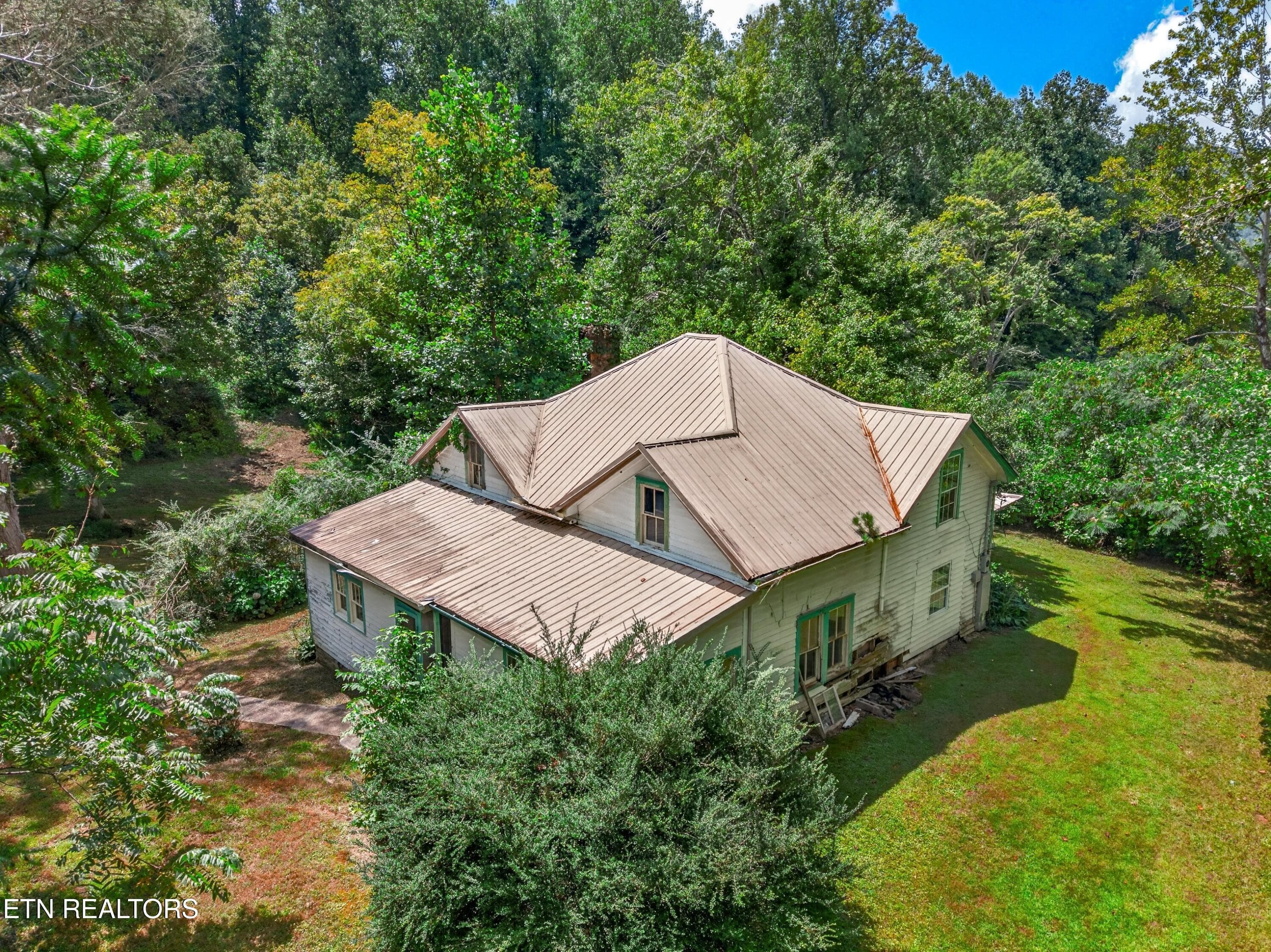 004-264BeechBranchRoad-Gatlinburg-TN-377 - 264 Beech Branch Rd, Gatlinburg, TN 37738, Gatlinburg