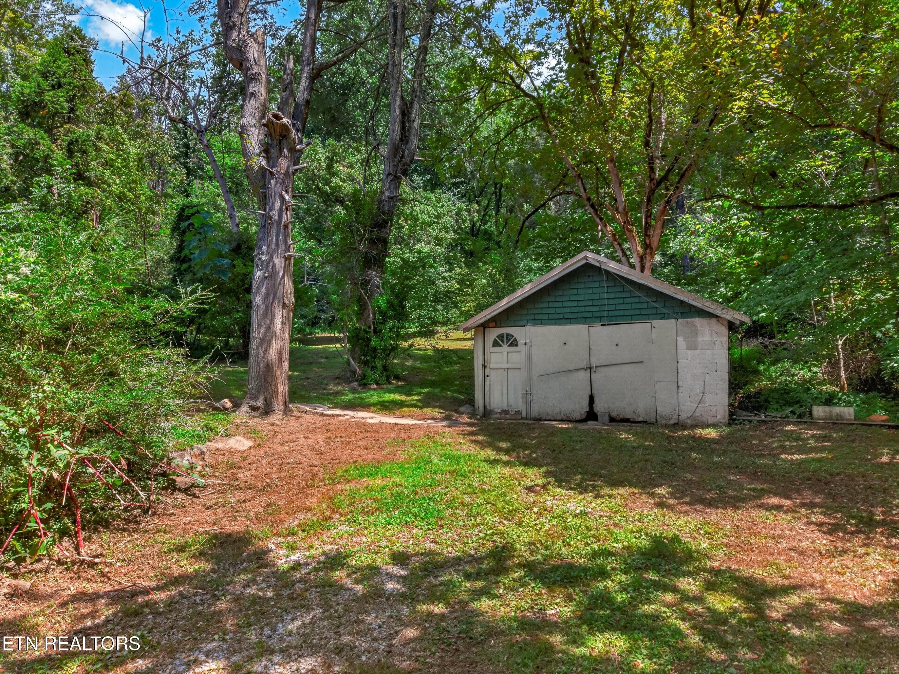 033-264BeechBranchRoad-Gatlinburg-TN-377 - 264 Beech Branch Rd, Gatlinburg, TN 37738, Gatlinburg