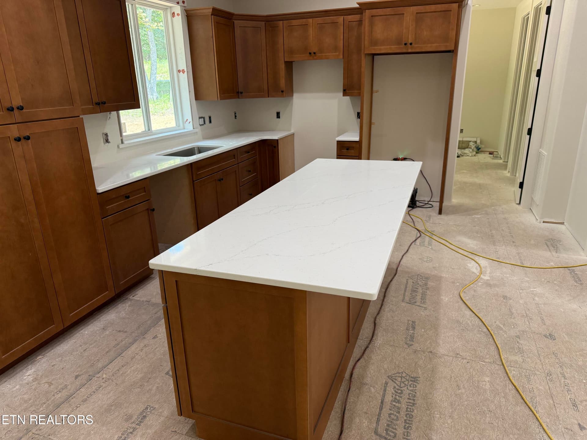 Quartz Counters Installed - 20 Rolling Green Court, Crossville, TN 38558