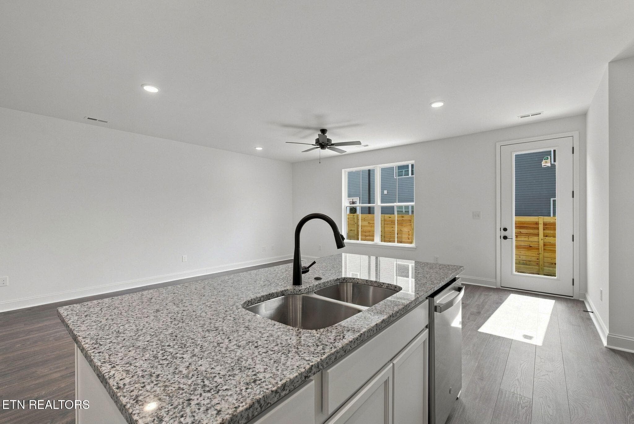 wj2608204-1015 - 1618 Lateglow Way, Knoxville, TN 37931, Knoxville