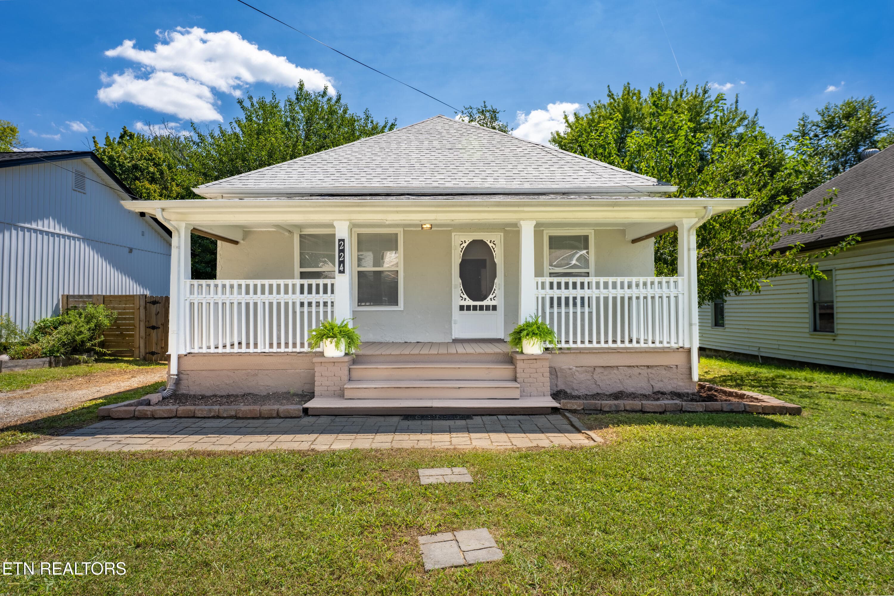 224 E Morelia Ave, Knoxville, TN 37917
