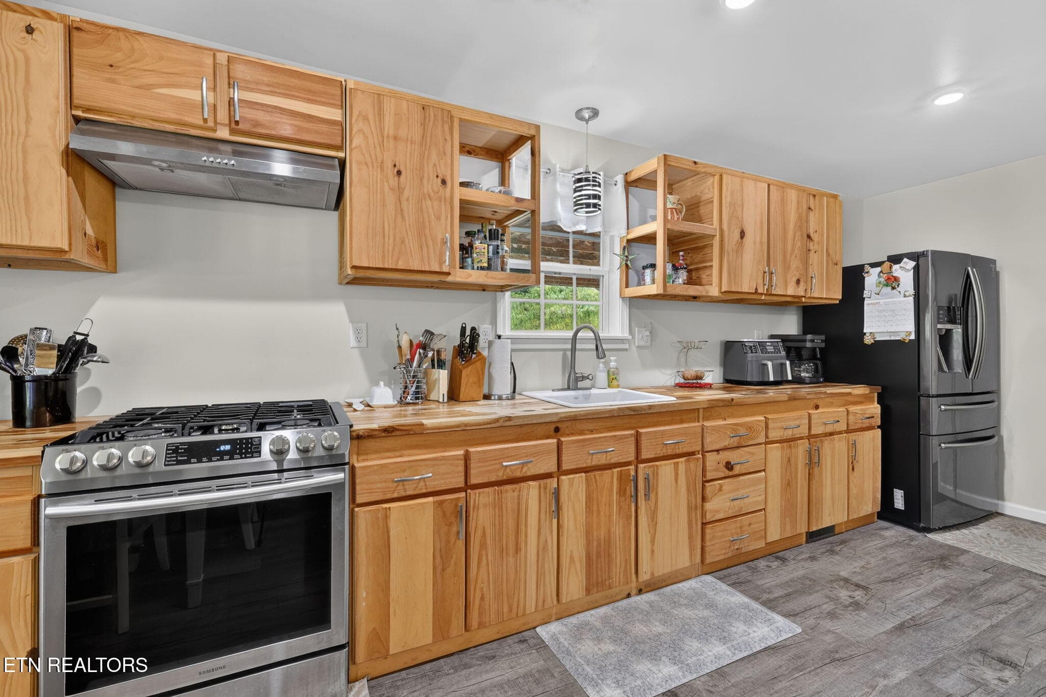 32-web-or-mls-3F1A1143 - 136 Little Ridge Way, Washburn, TN 37888, Washburn