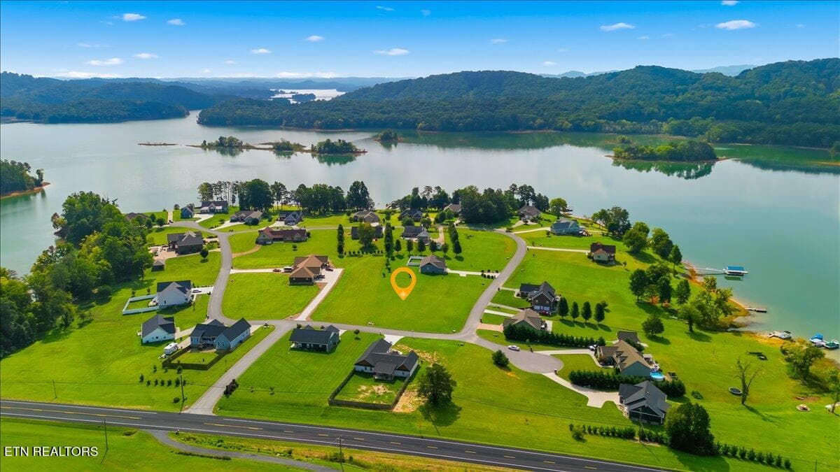 10-Shields Crossing - Shields Crossing Lot 37 Drive, Bean Station, TN 37708