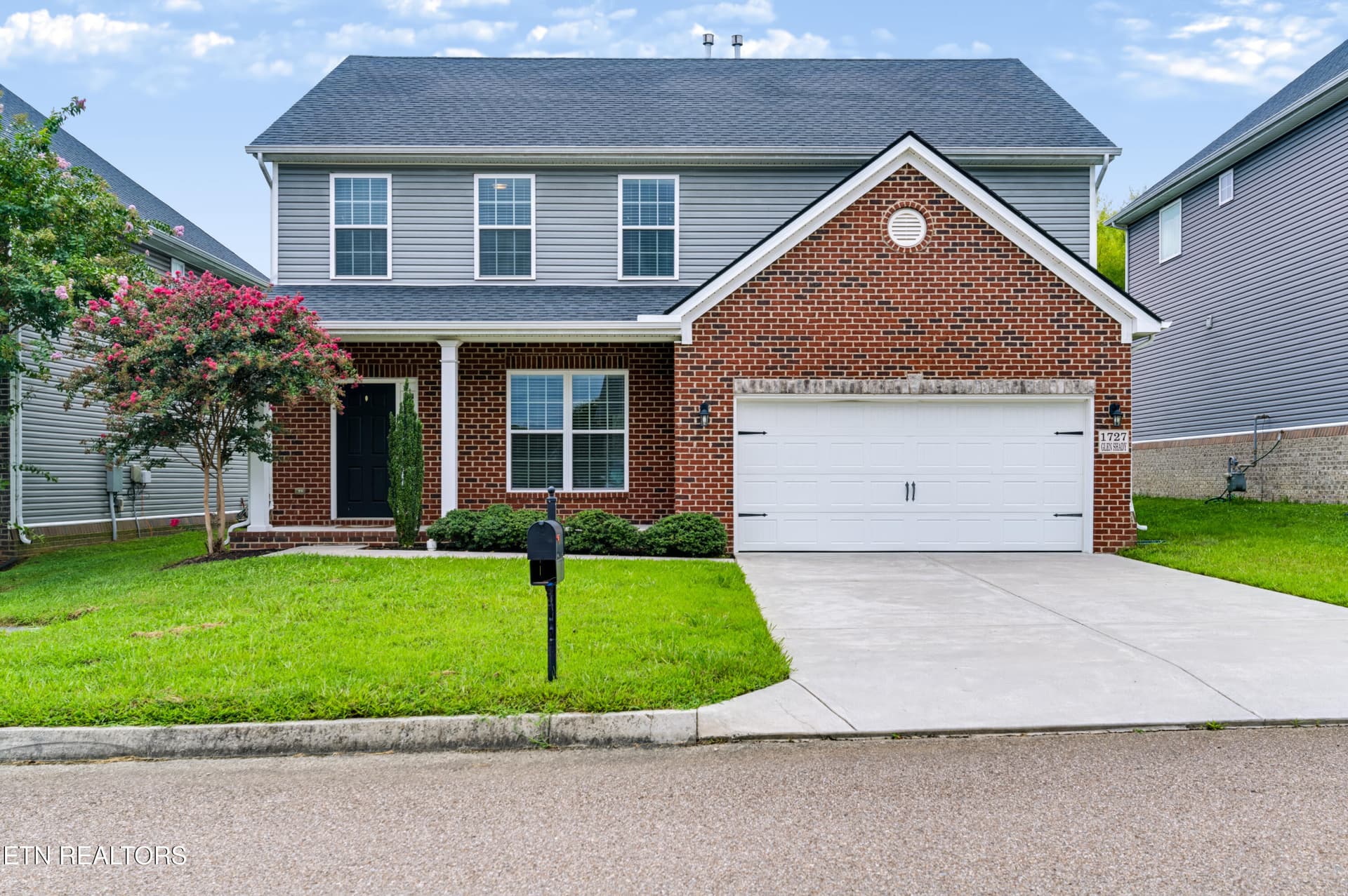 1727 Glen Shady Blvd, Knoxville, TN 37922