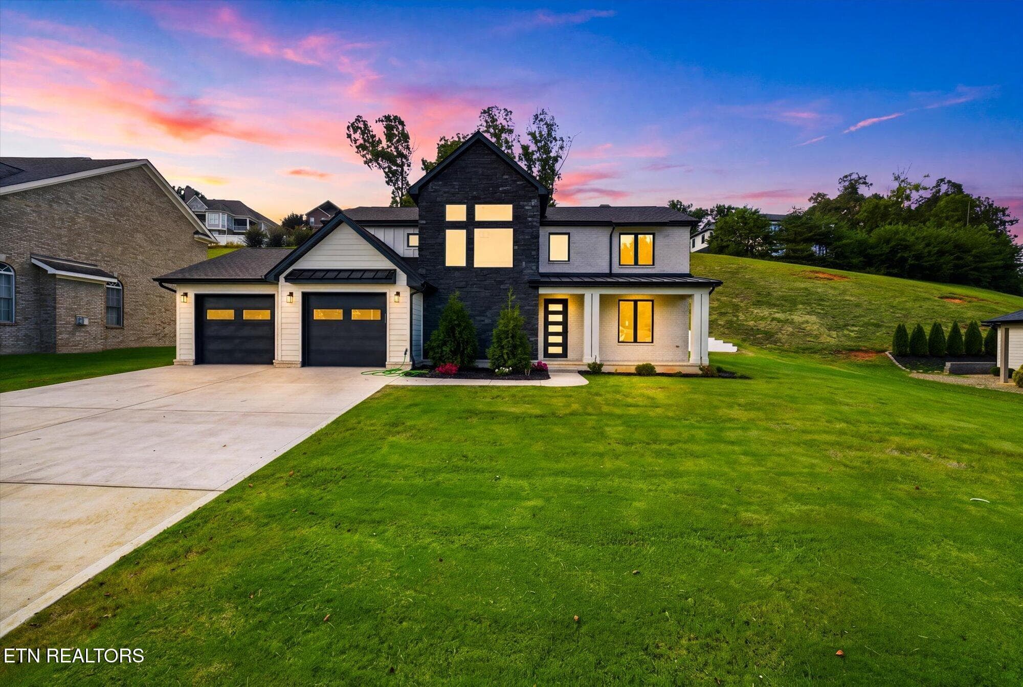 10237 Autumn Valley Lane, Knoxville, TN 37922