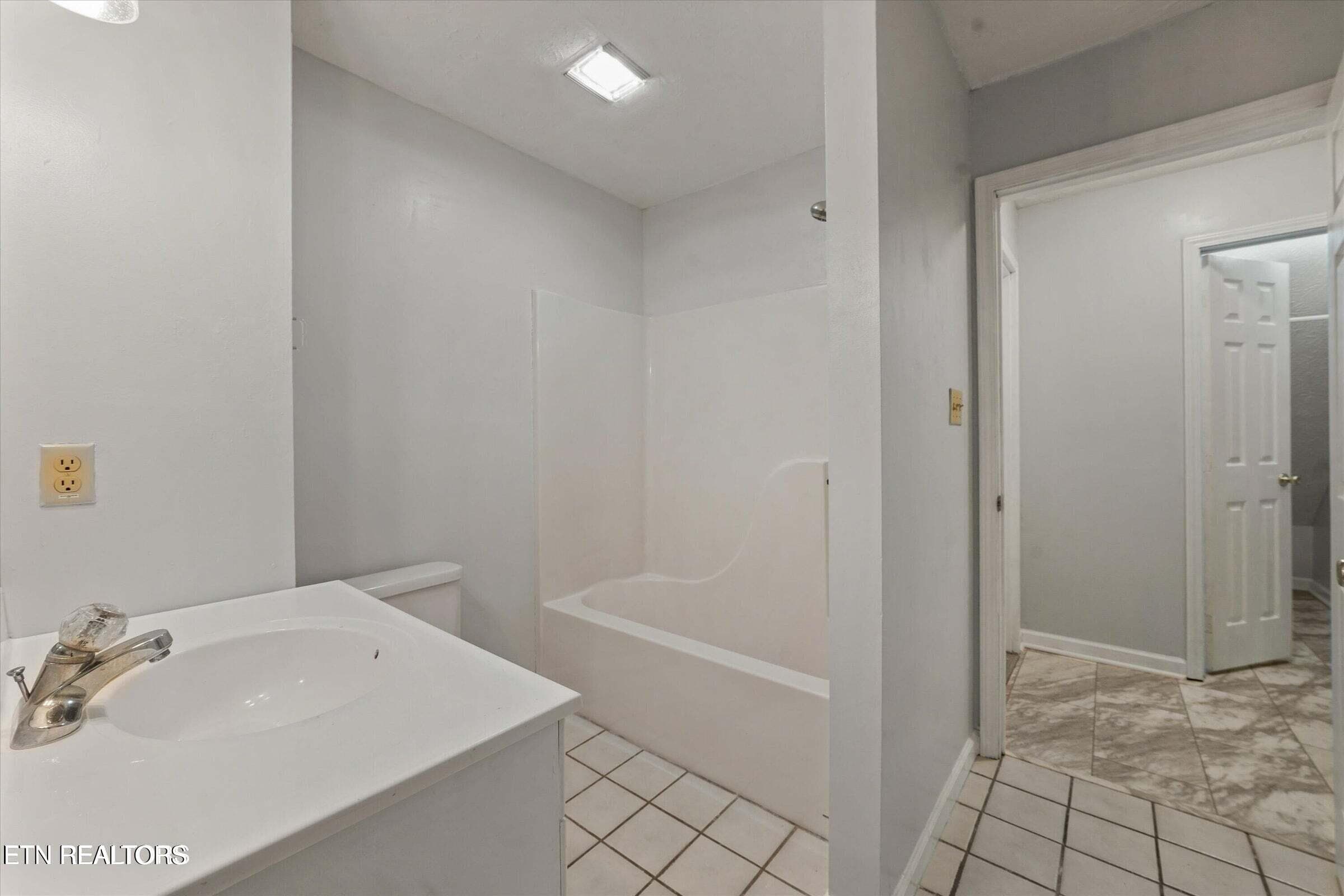 k15 - 712 Kimbee Rd, Knoxville, TN 37923