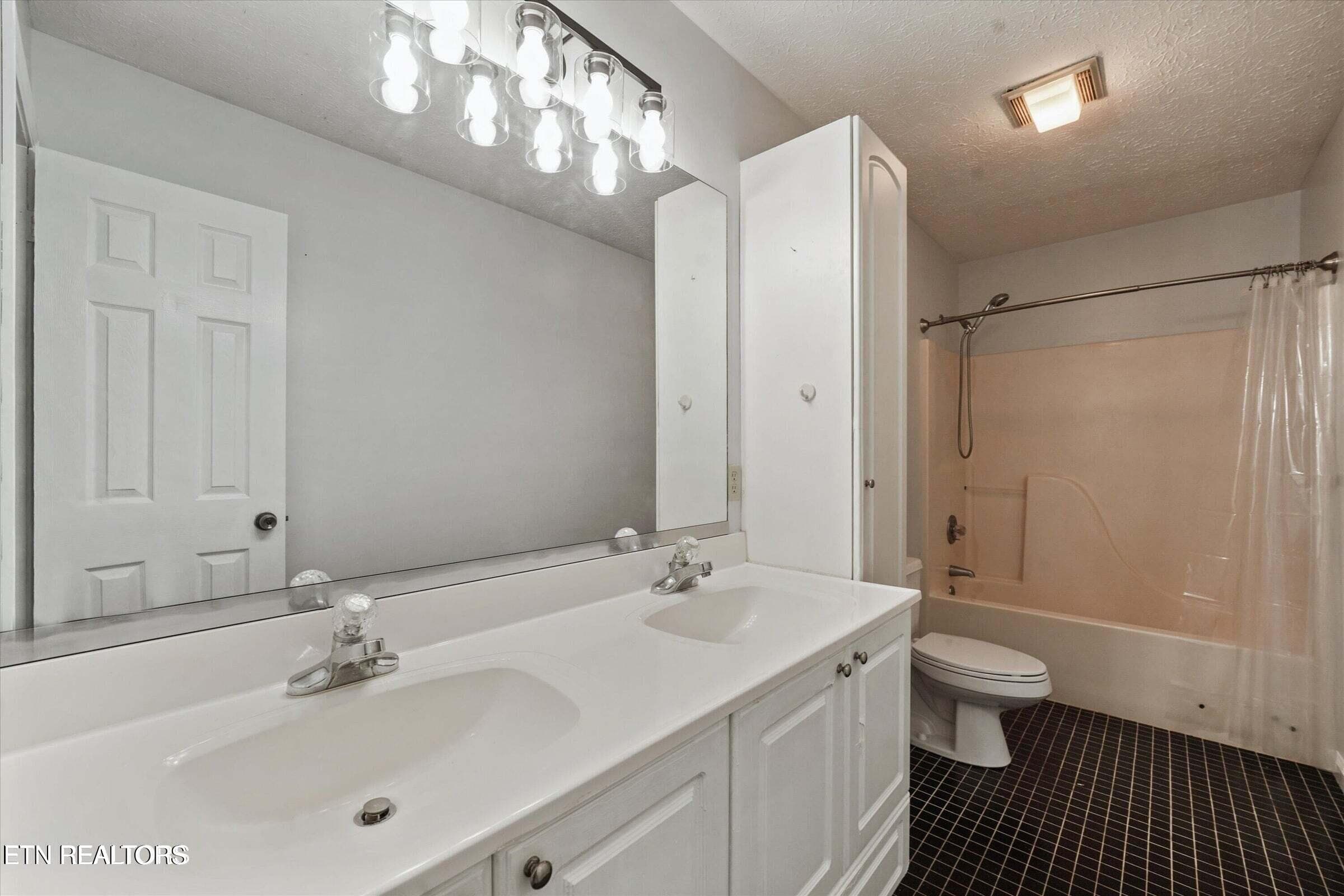 k11 - 712 Kimbee Rd, Knoxville, TN 37923
