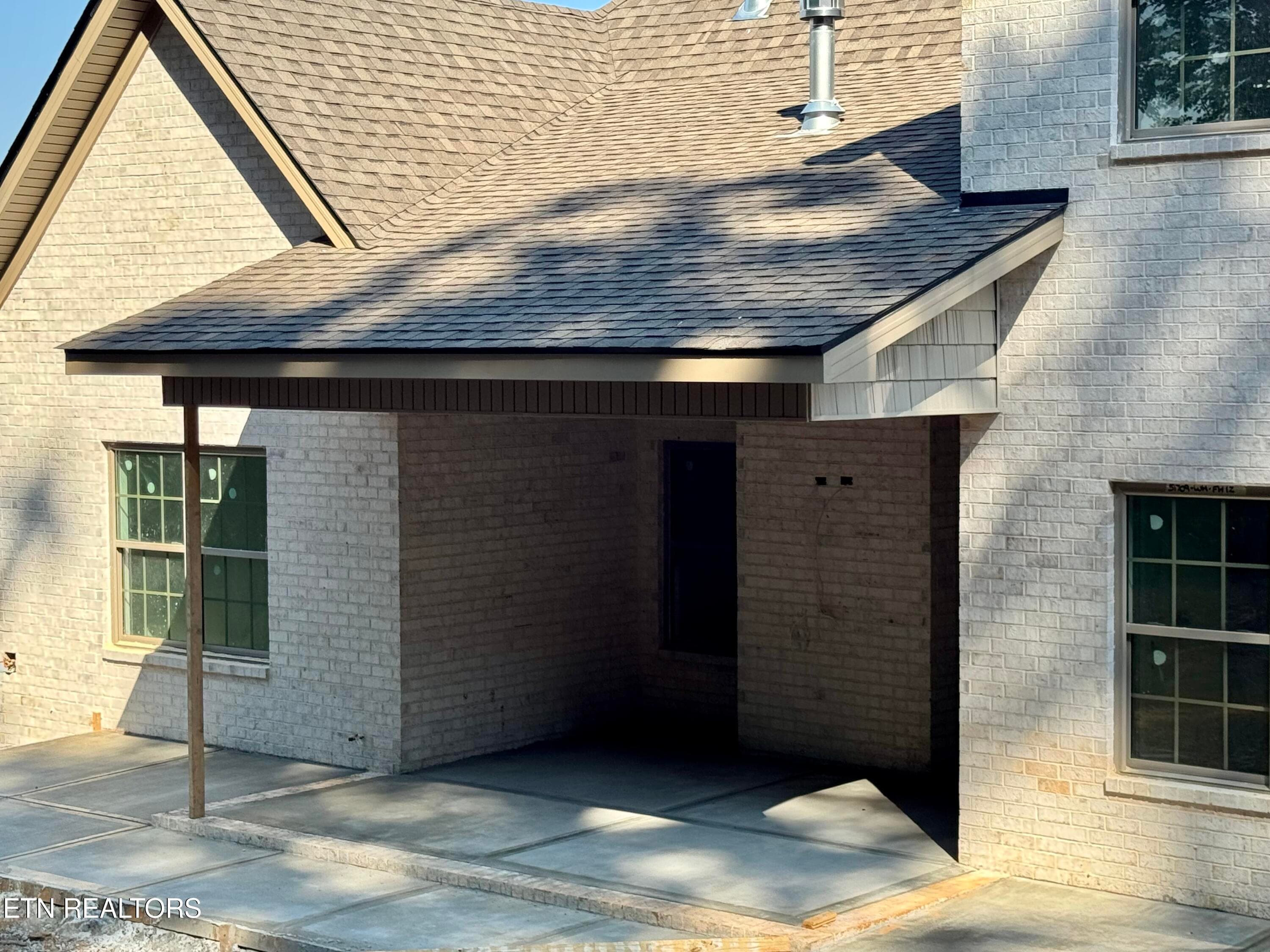 Covered Patio - 9938 Rio Bravo Lane, Knoxville, TN 37922, Knoxville