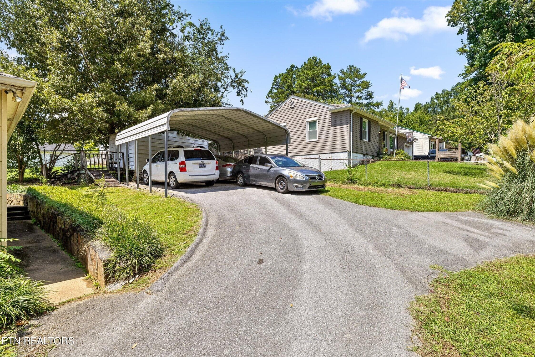 42-State Line-42 - 5225 State Line Rd, Chattanooga, TN 37412, Chattanooga