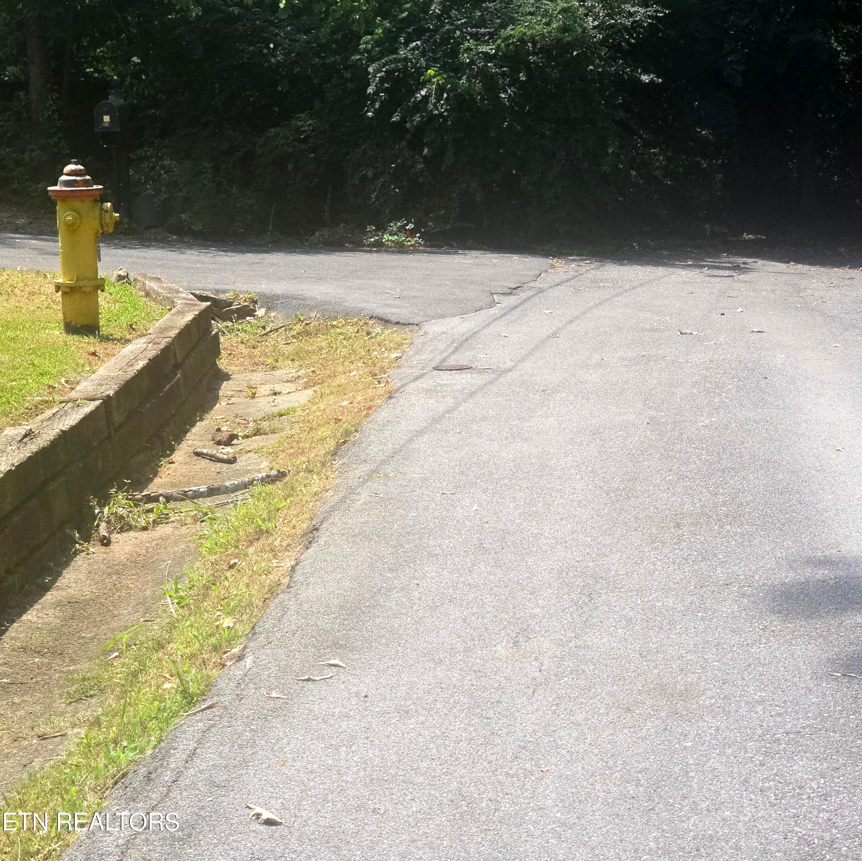 108 Hickory Dr. Maryville, TN 37804 - 108 Hickory Drive, Maryville, TN 37804