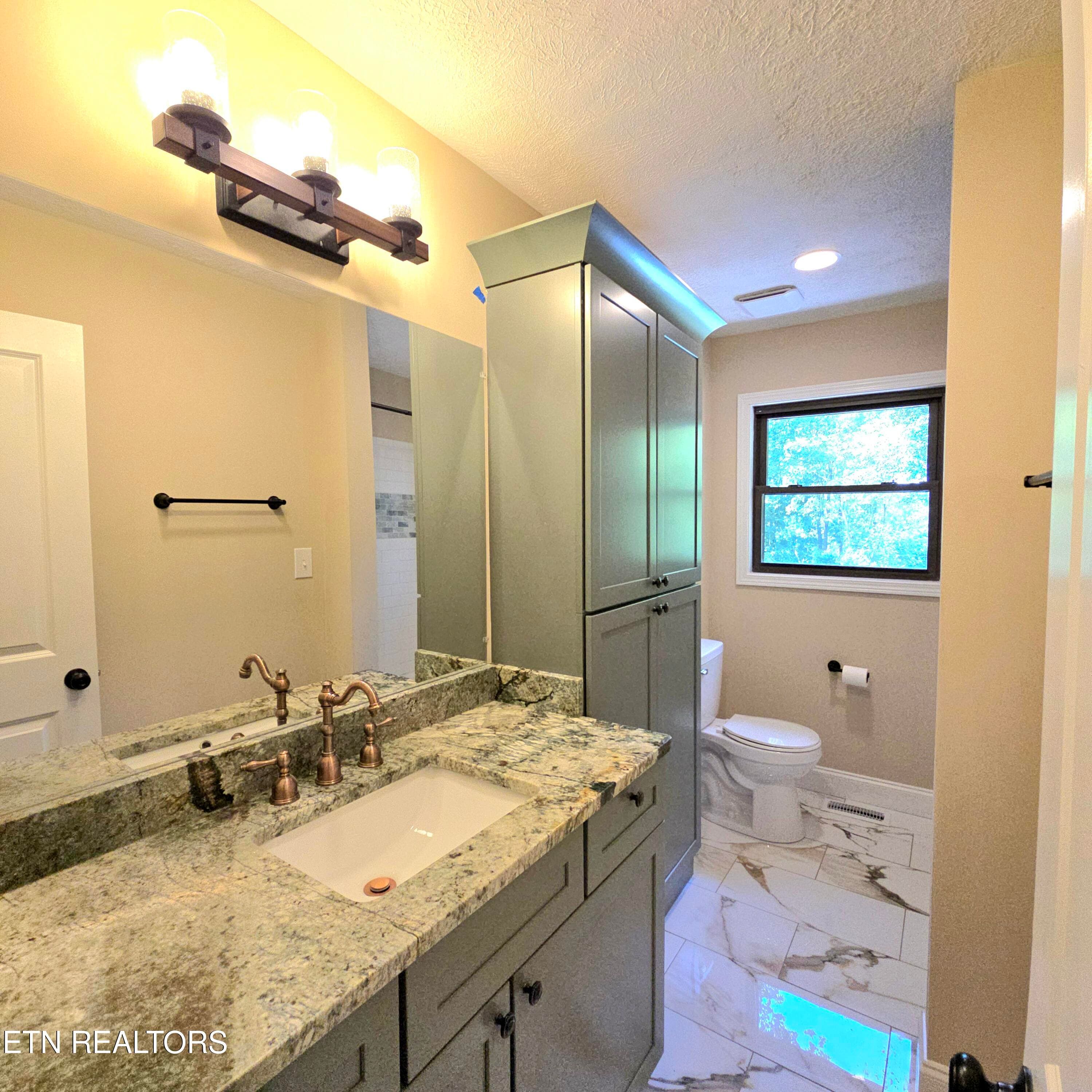 108 Hickory Dr. Maryville, TN 37804 - 108 Hickory Drive, Maryville, TN 37804