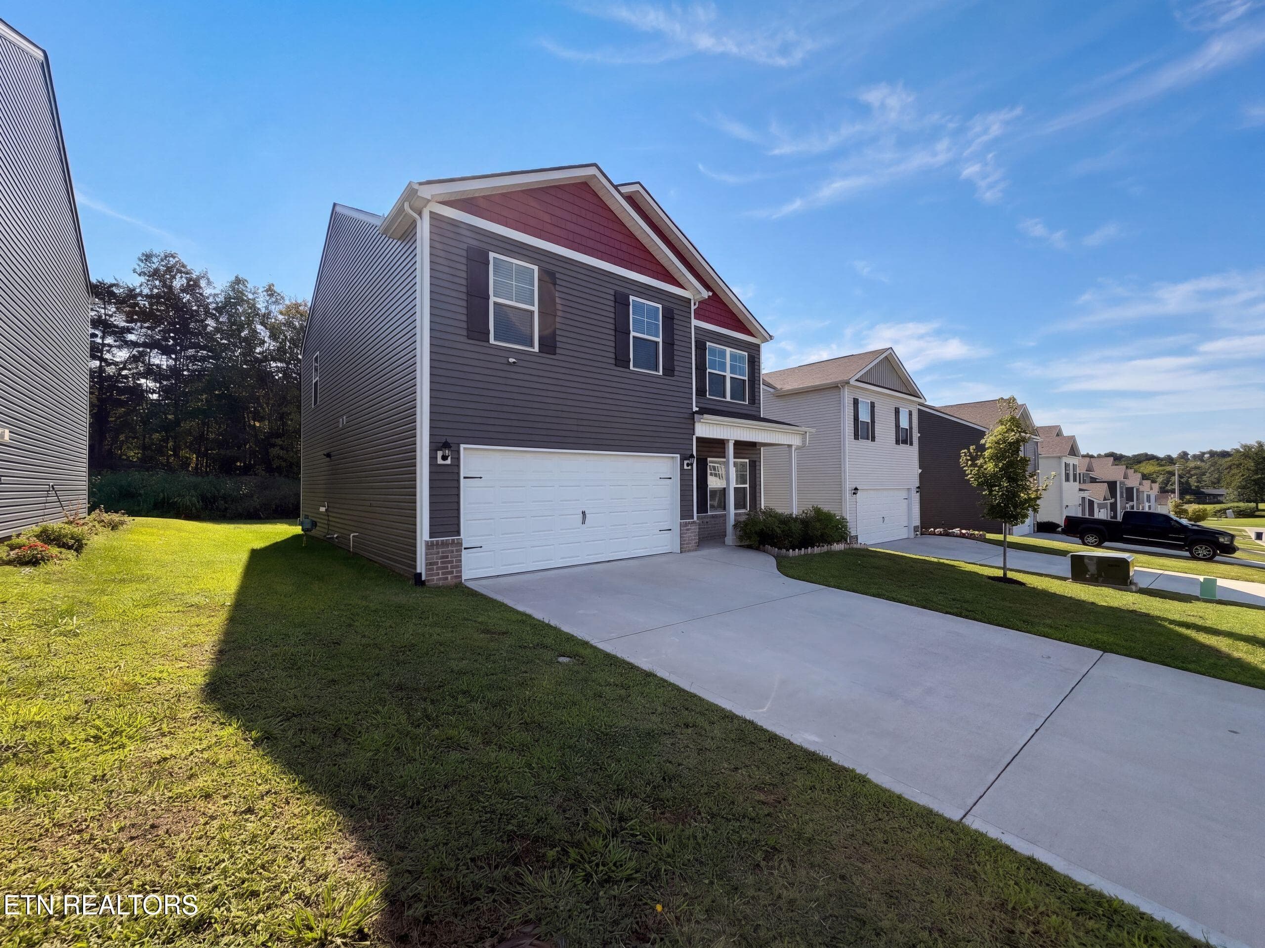 1120 Amber Vista Lane, Knoxville, TN 37914