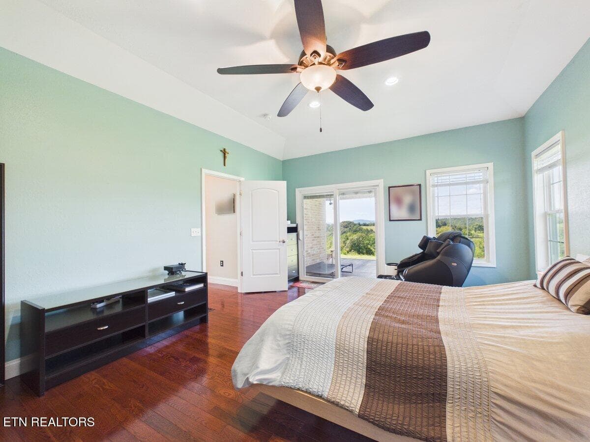 CAM06131G6-PR0028-STILL027 - 317 Oak Grove Rd, Harrogate, TN 37752