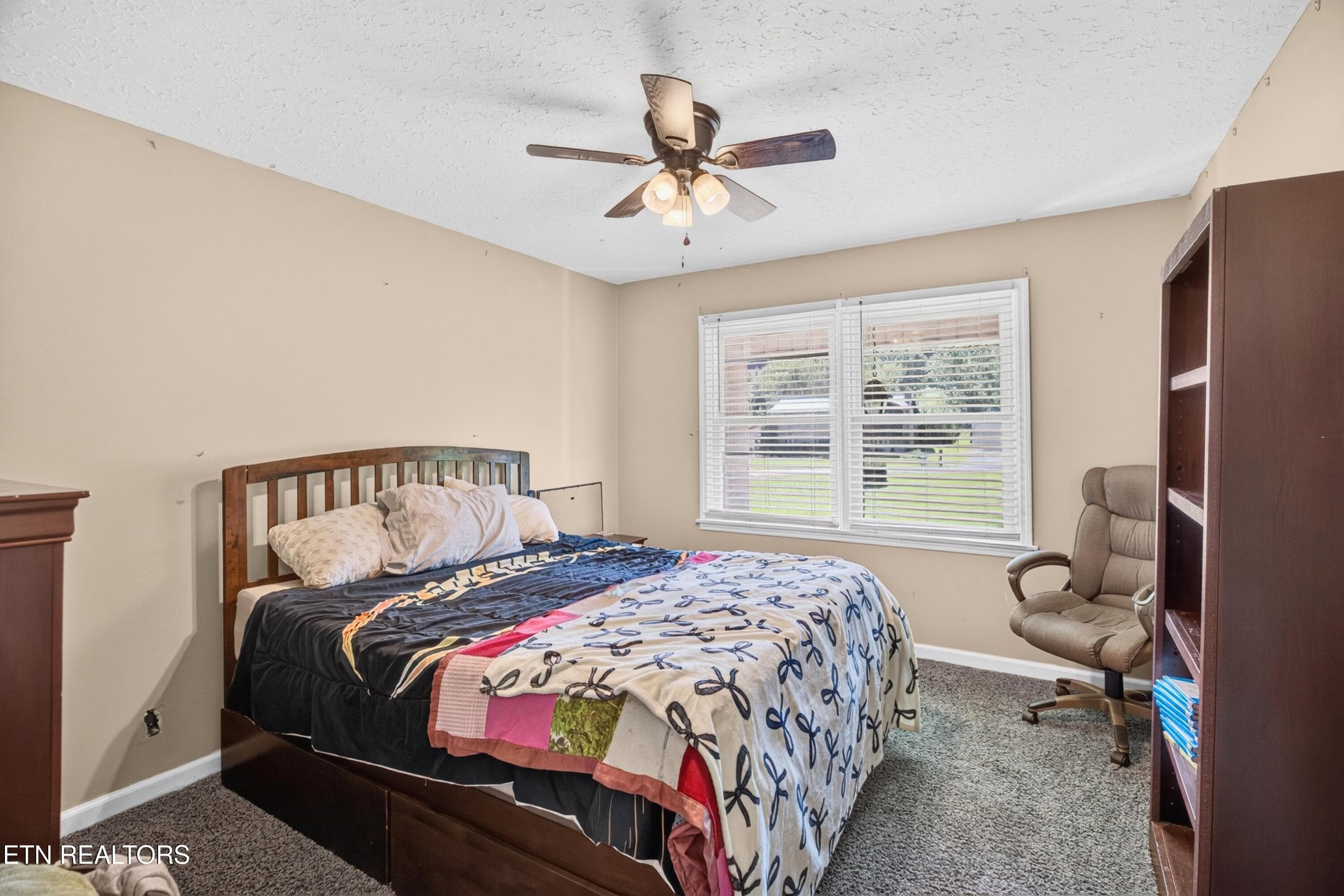 022-819RedwoodDrive-MountCarmel-TN-37645 - 819 Redwood Drive, Mount Carmel, TN 37645