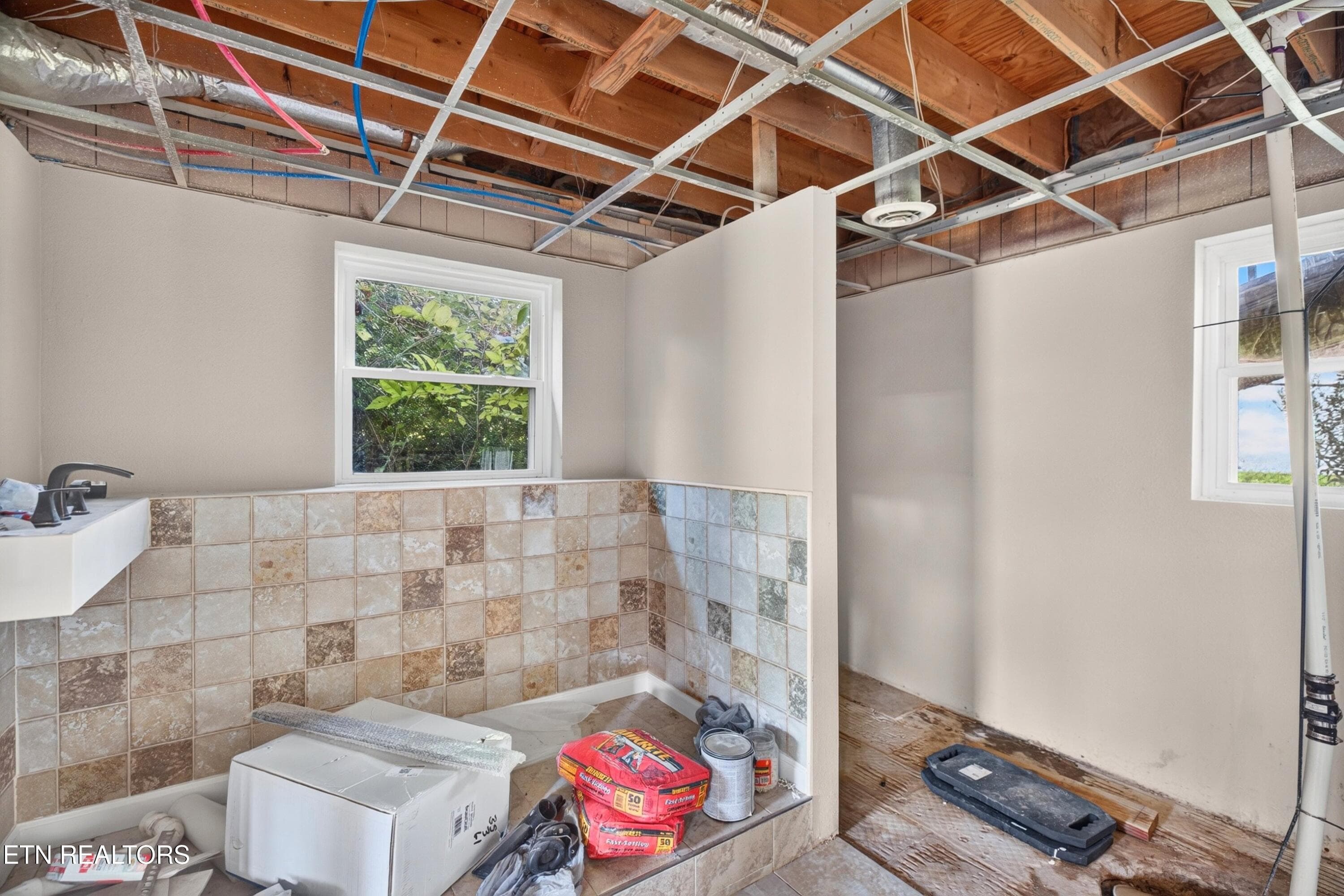 032-819RedwoodDrive-MountCarmel-TN-37645 - 819 Redwood Drive, Mount Carmel, TN 37645
