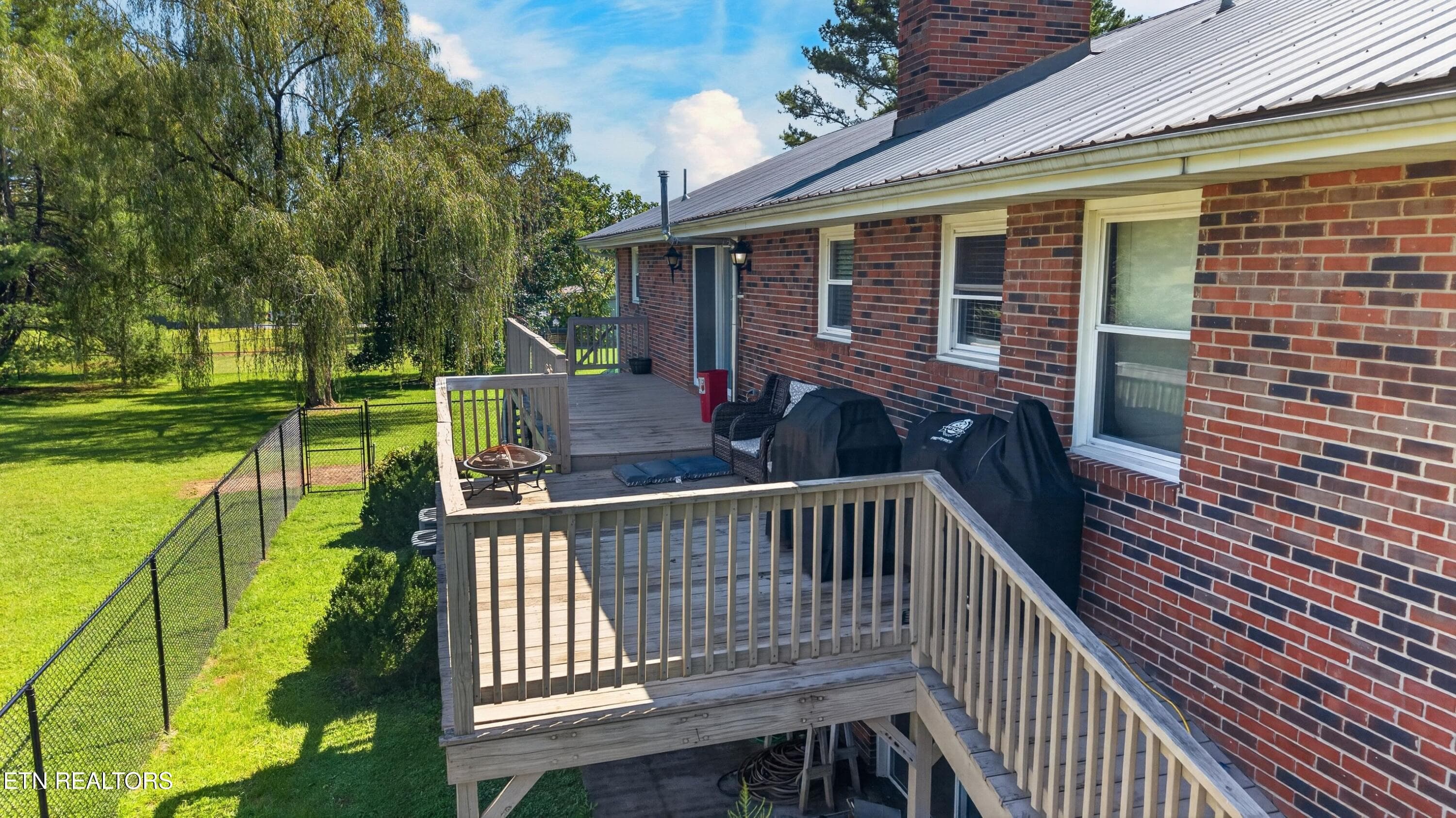 052-819RedwoodDrive-MountCarmel-TN-37645 - 819 Redwood Drive, Mount Carmel, TN 37645