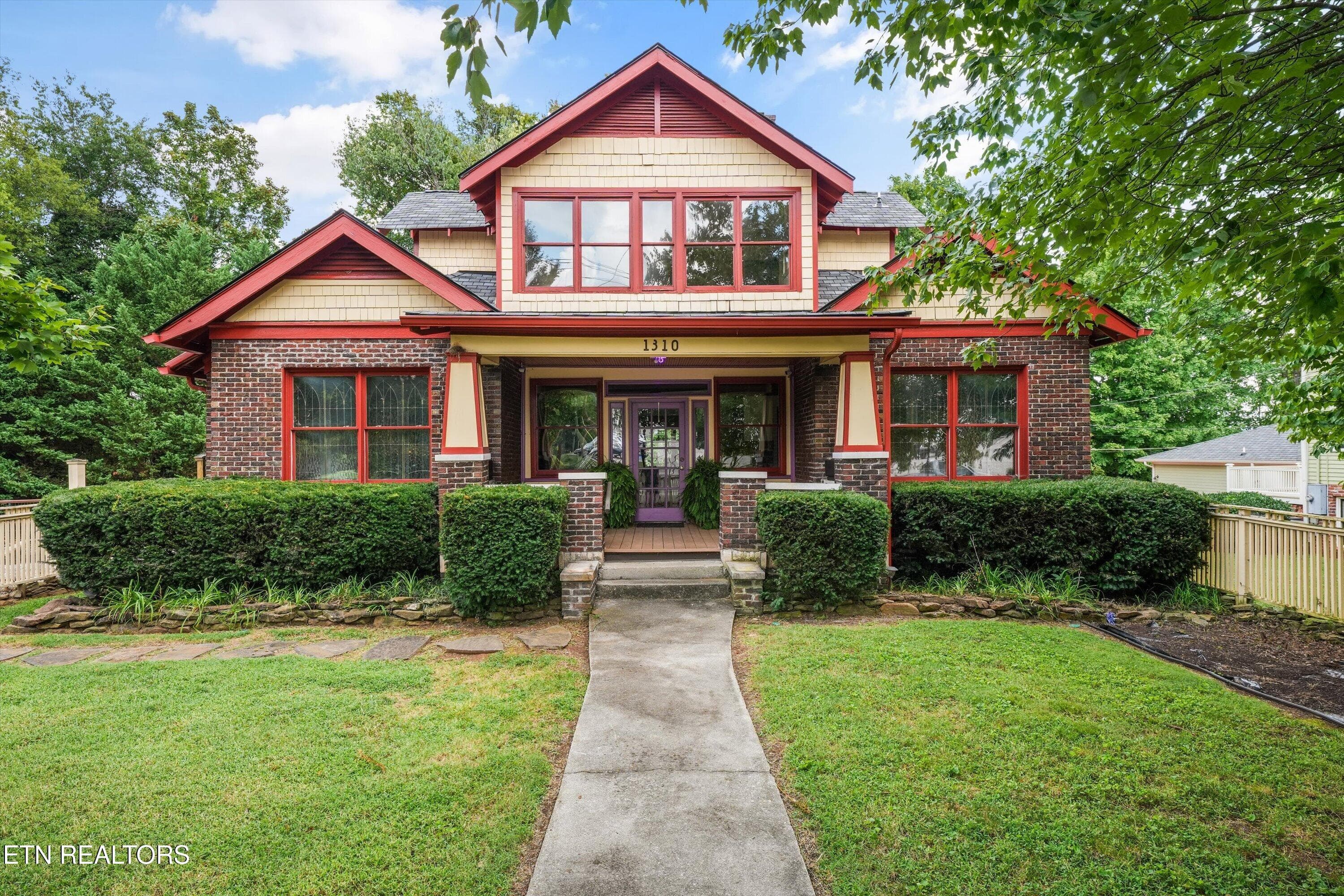 1310 Luttrell St, Knoxville, TN 37917