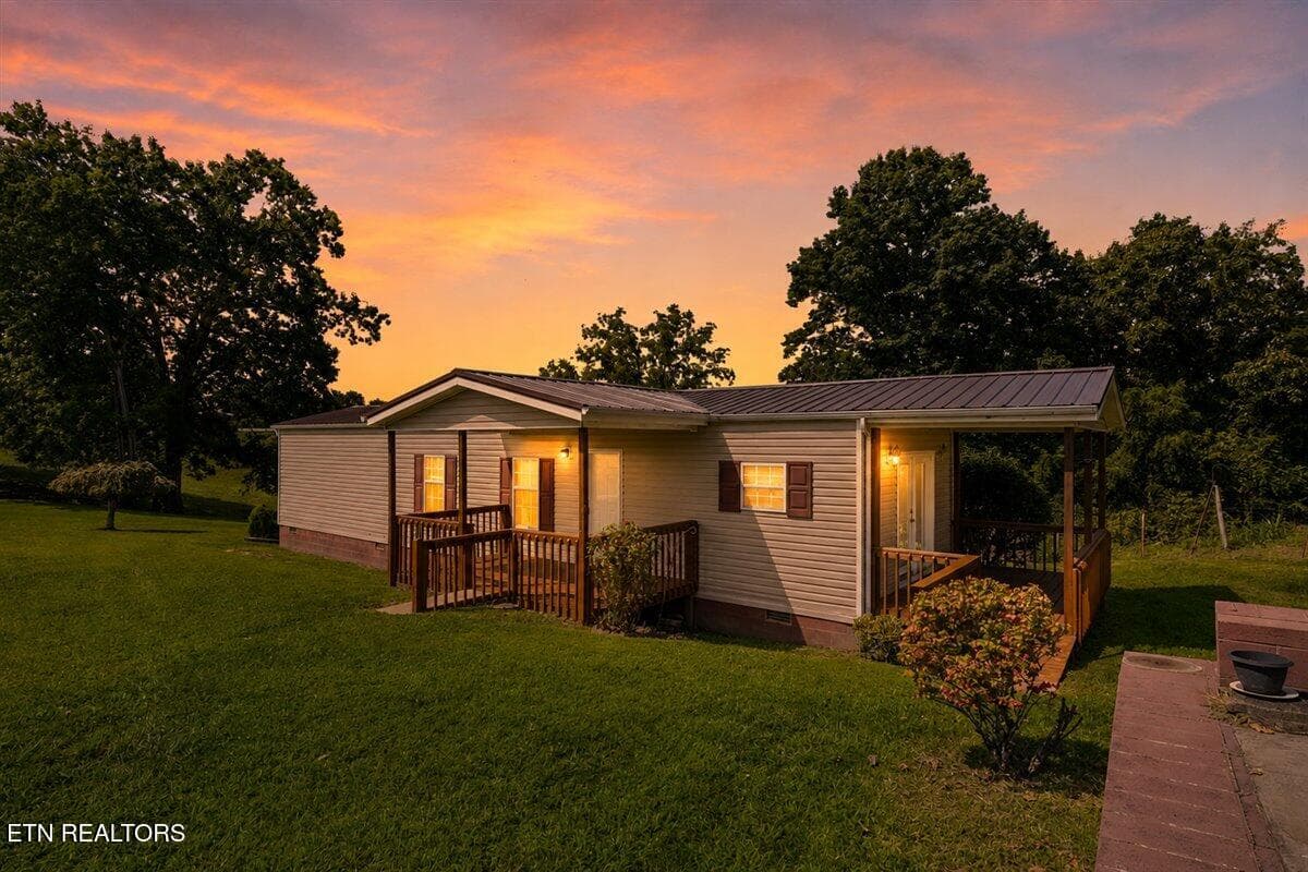 525 Cave Springs Rd, Tazewell, TN 37879