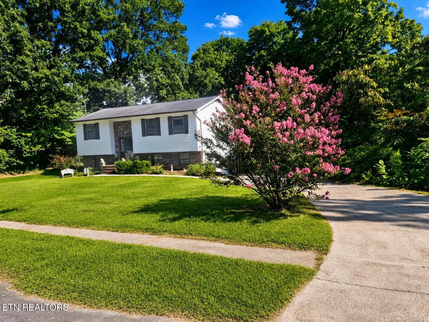 161 Hilltop Lane, Norris, TN 37828