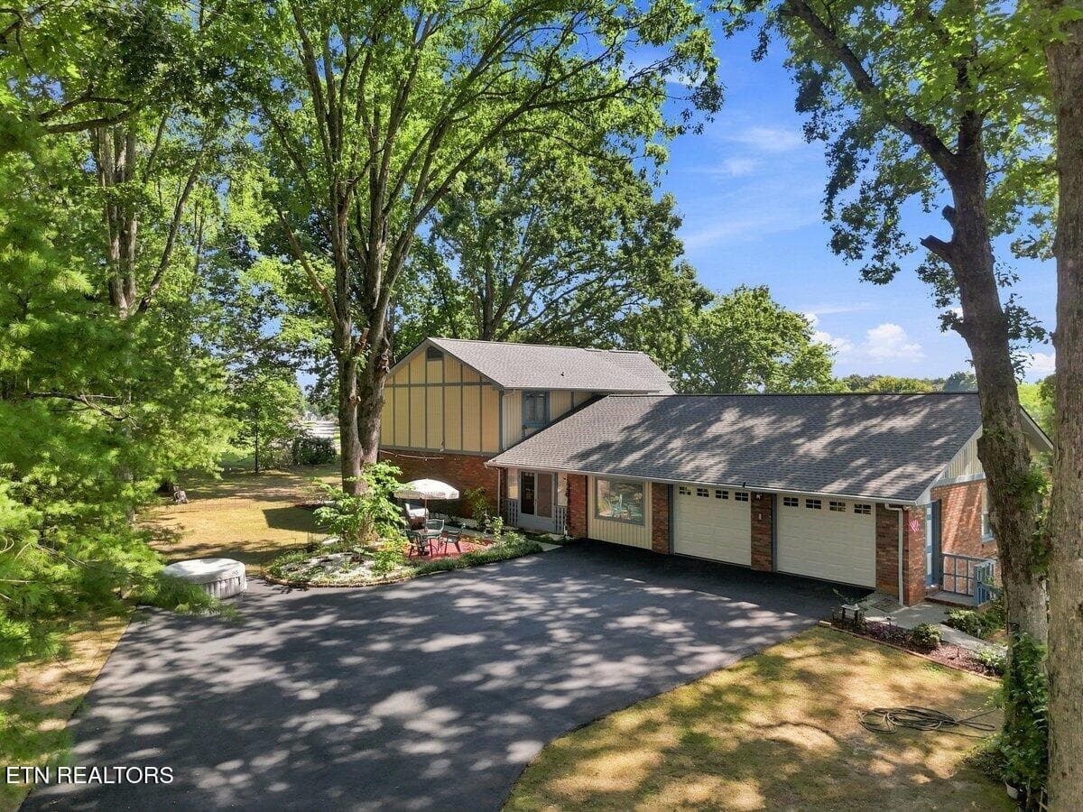 Back Exterior - 111 Red Oak Rd, Maryville, TN 37803