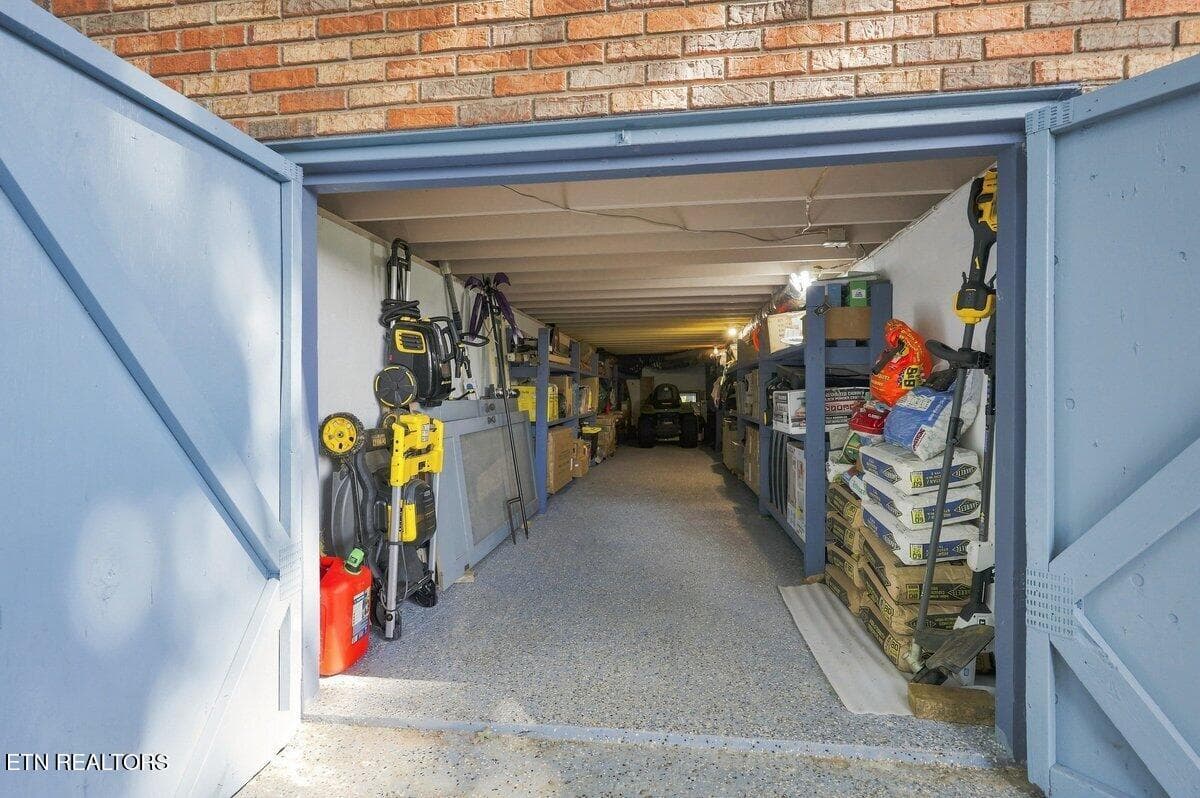 Storage Under the Home - 111 Red Oak Rd, Maryville, TN 37803