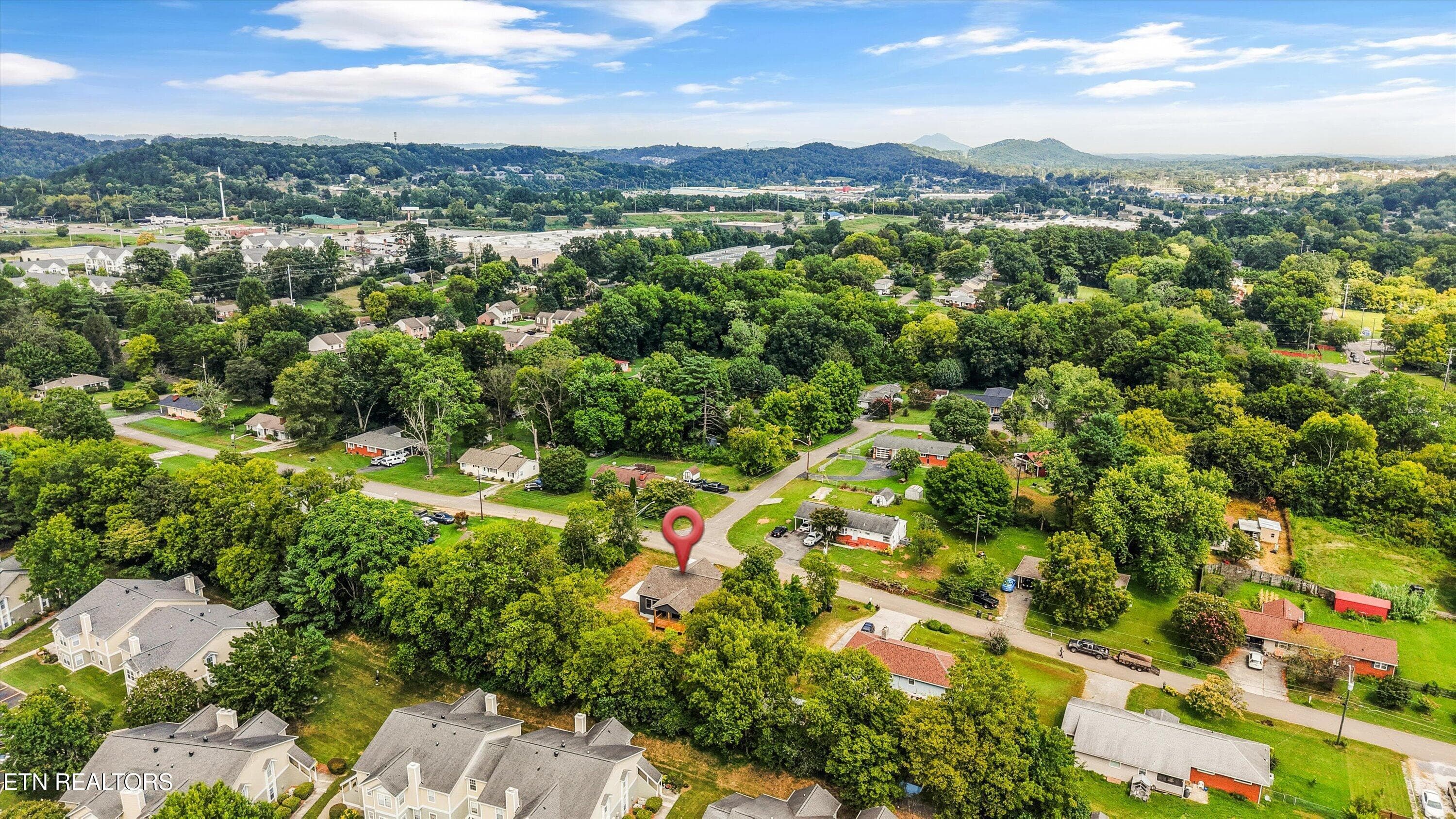 42-3021 Shelbourne Rd42 - 3021 Shelbourne Rd, Knoxville, TN 37917