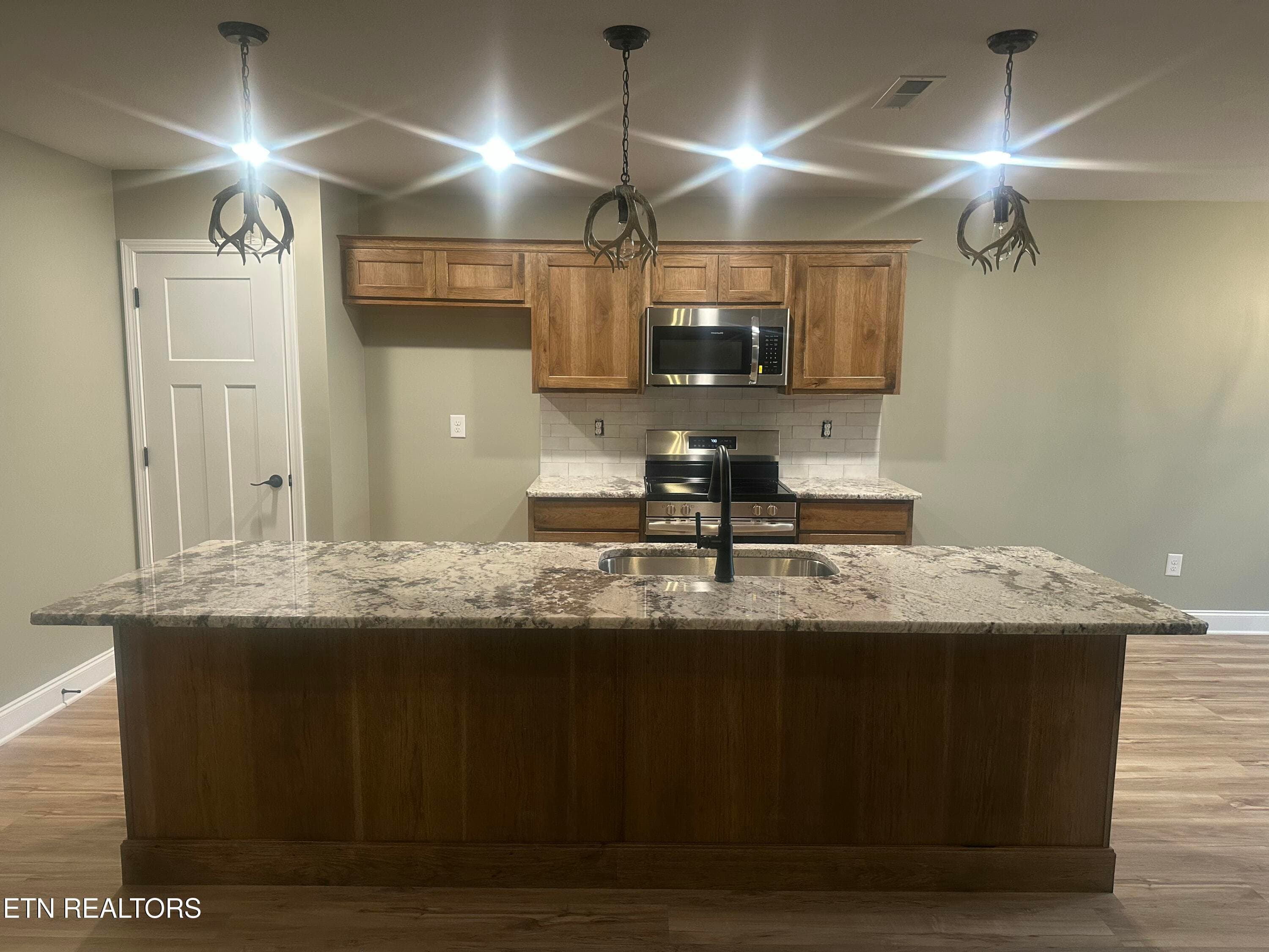 3-bedroom plan - 643 Snowflower Circle 139, Pigeon Forge, TN 37863, Pigeon Forge
