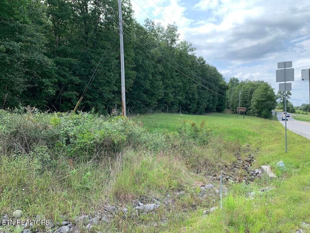 7 - 0 Nashville Hwy, Lancing, TN 37770