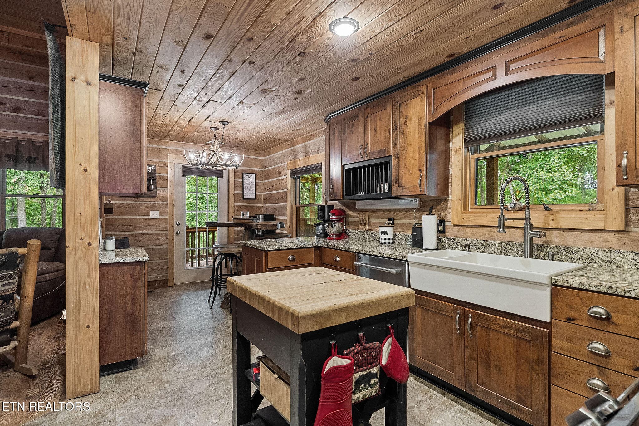 KITCHEN 2 - 113 Allens Way, Crossville, TN 38572, Crossville