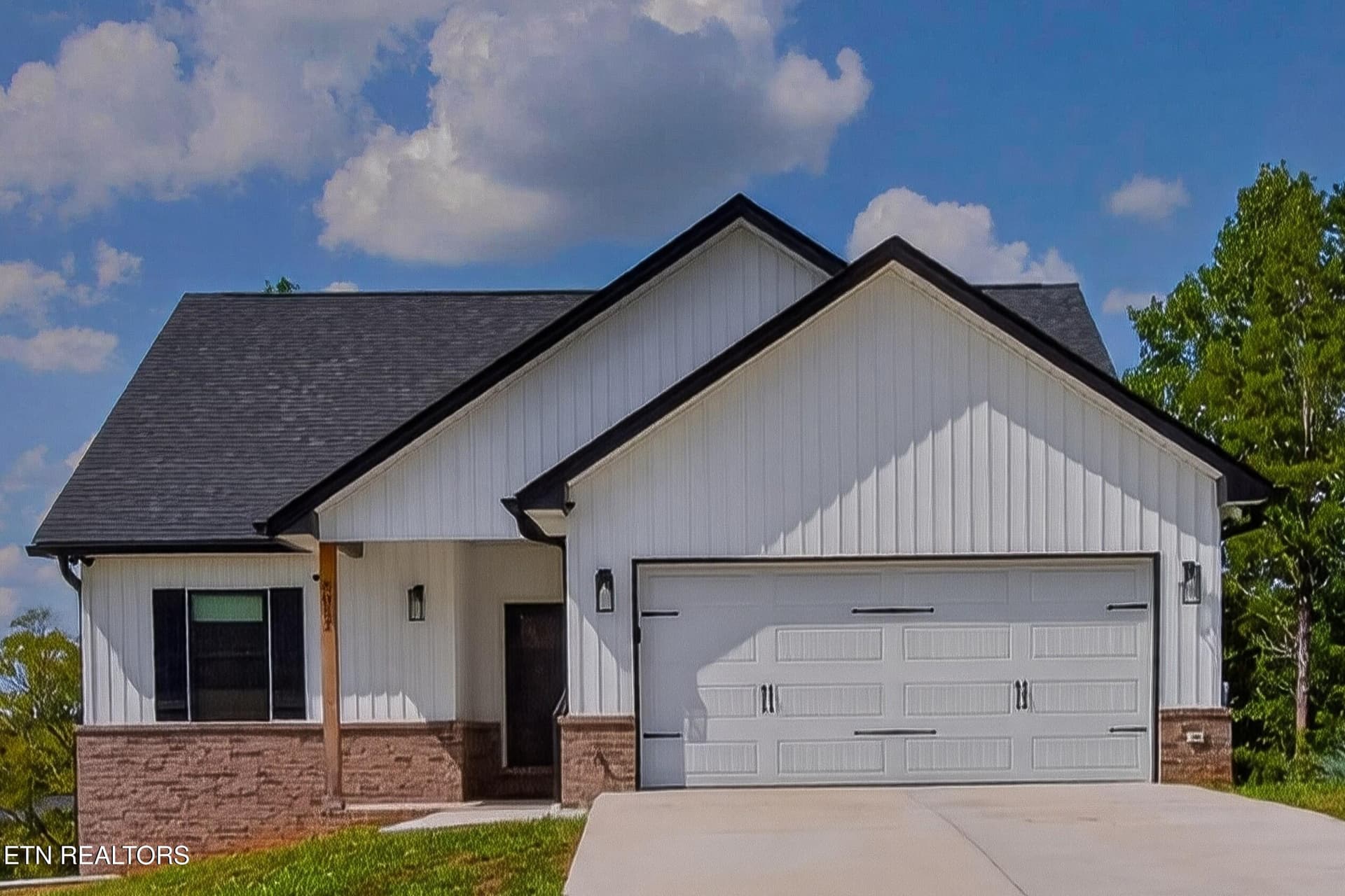 8011 Stone Hollow Drive, Knoxville, TN 37924