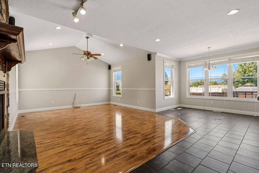 Living Room/Nook Area - 409 Bluff Trace, Jacksboro, TN 37757