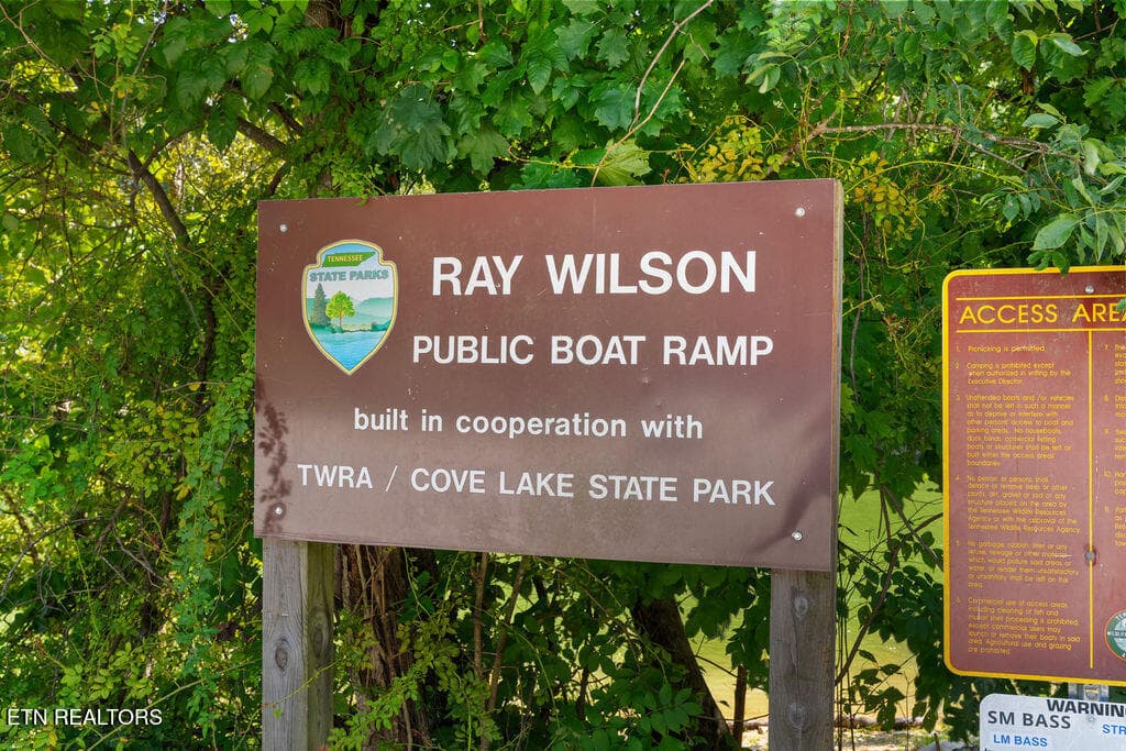 Ray Wilson Public Boat Ramp - 409 Bluff Trace, Jacksboro, TN 37757