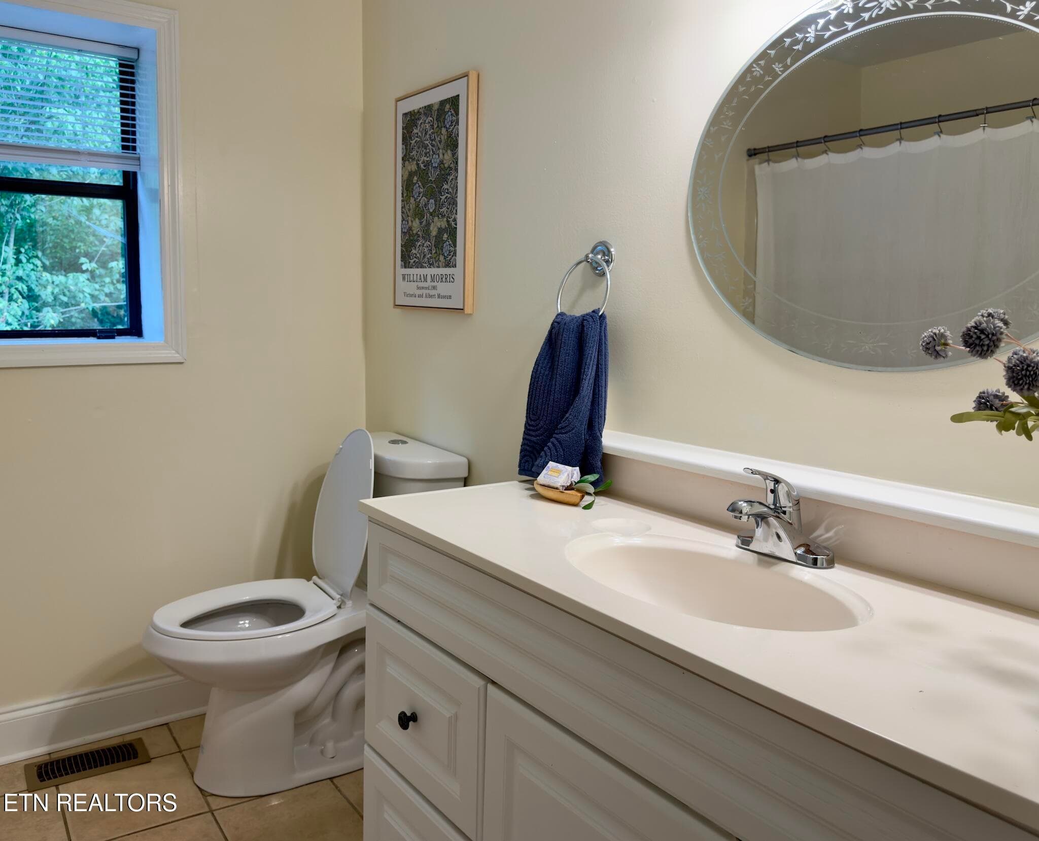 14_Bathroom - 1516 Smallman Rd, Knoxville, TN 37920, Knoxville