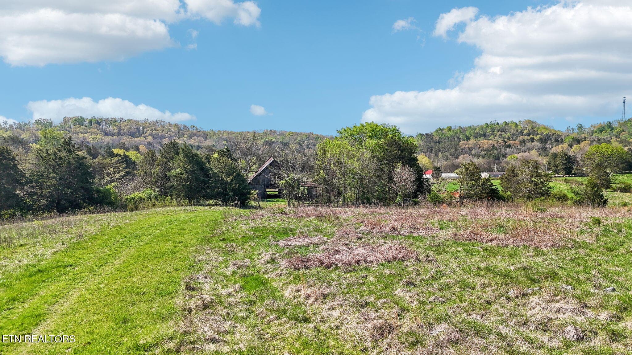 64-436 Thorngrove Pike - 064 - 436 Thorngrove Pike, Kodak, TN 37764
