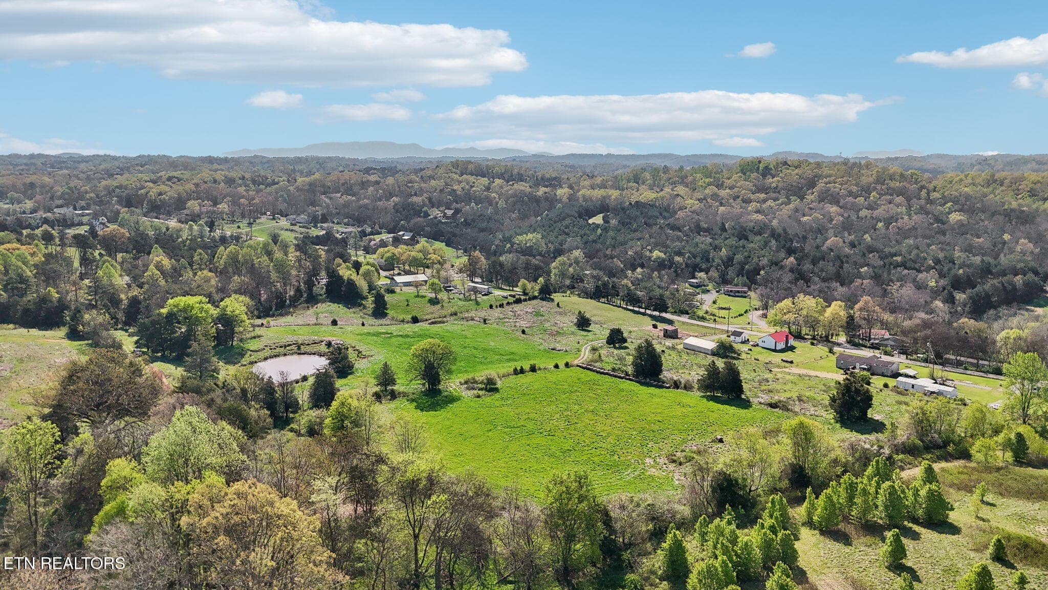 81-436 Thorngrove Pike - 081 - 436 Thorngrove Pike, Kodak, TN 37764