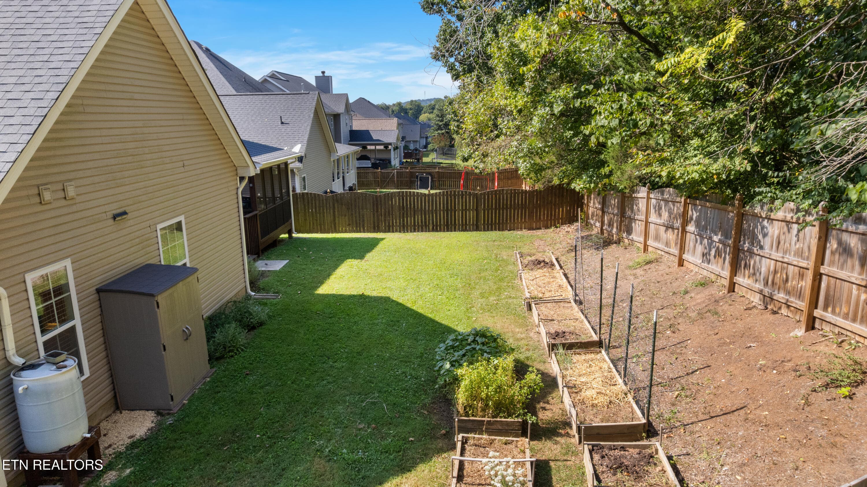 Garden Beds - 2614 Sweeping Rain Lane, Knoxville, TN 37931
