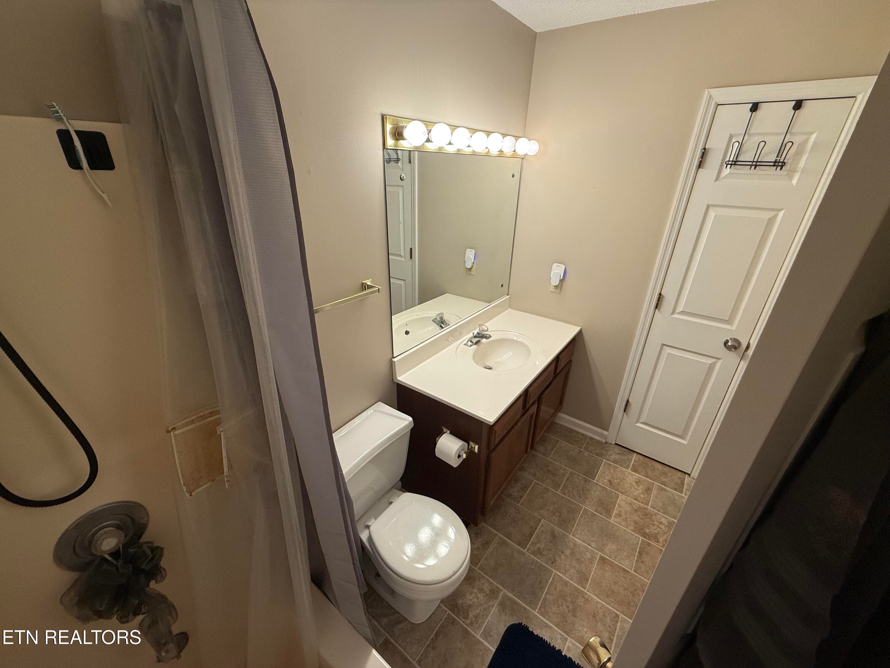 7 - 437 S Gallaher View Rd 13, Knoxville, TN 37919, Knoxville