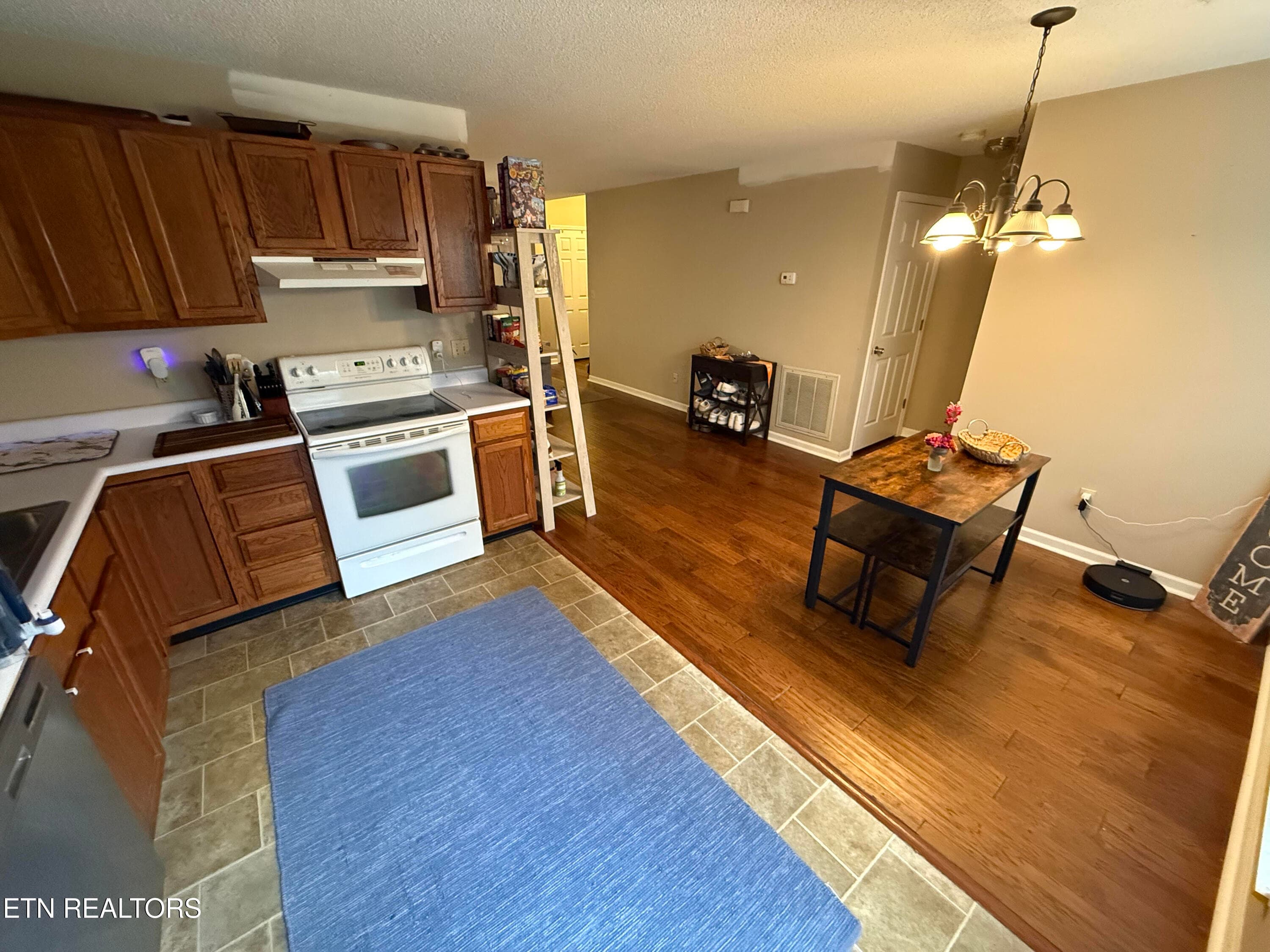 13 - 437 S Gallaher View Rd 13, Knoxville, TN 37919, Knoxville