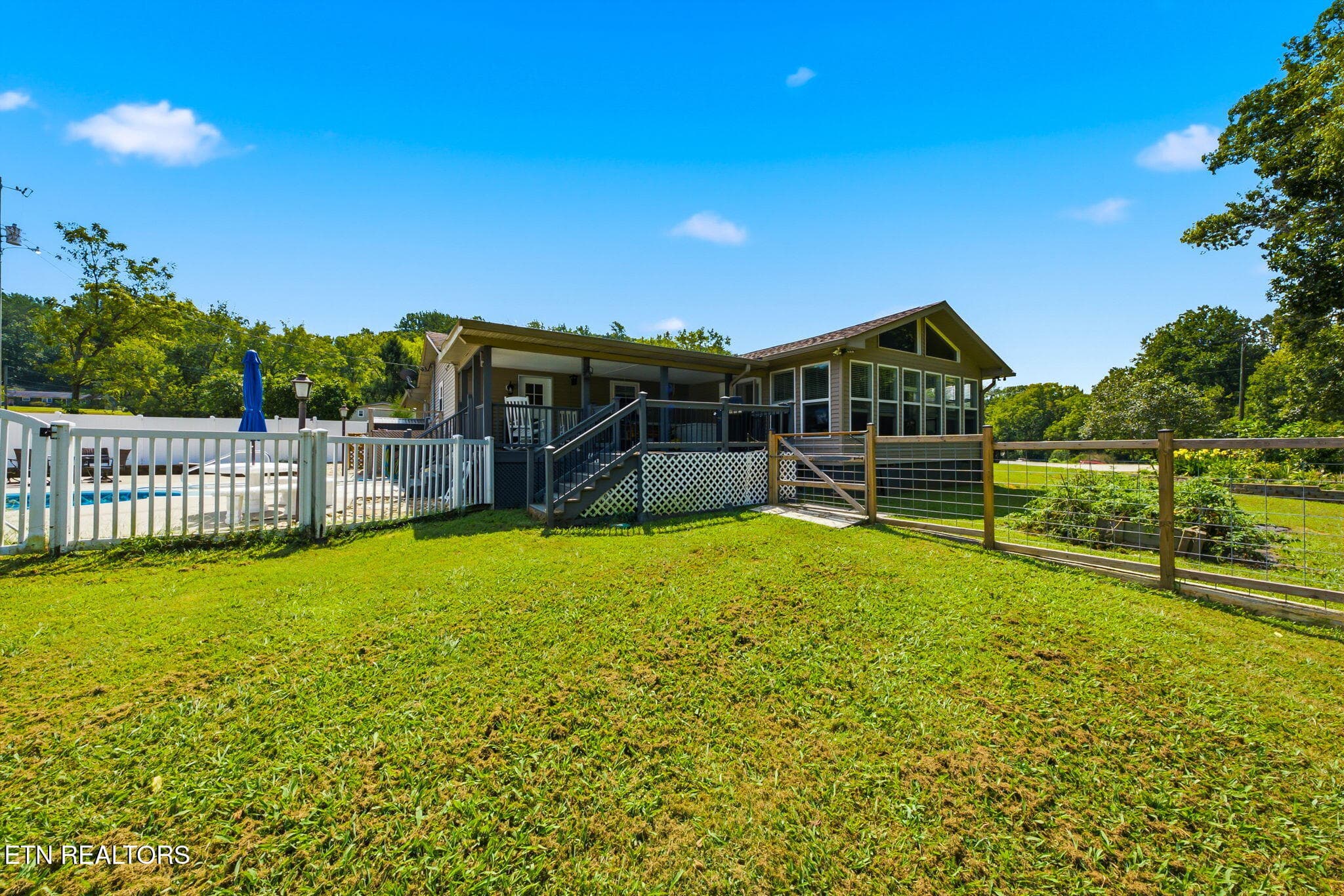 19-web-or-mls-841-Knight-Rd-Knoxville-TN - 841 Knight Rd, Knoxville, TN 37920