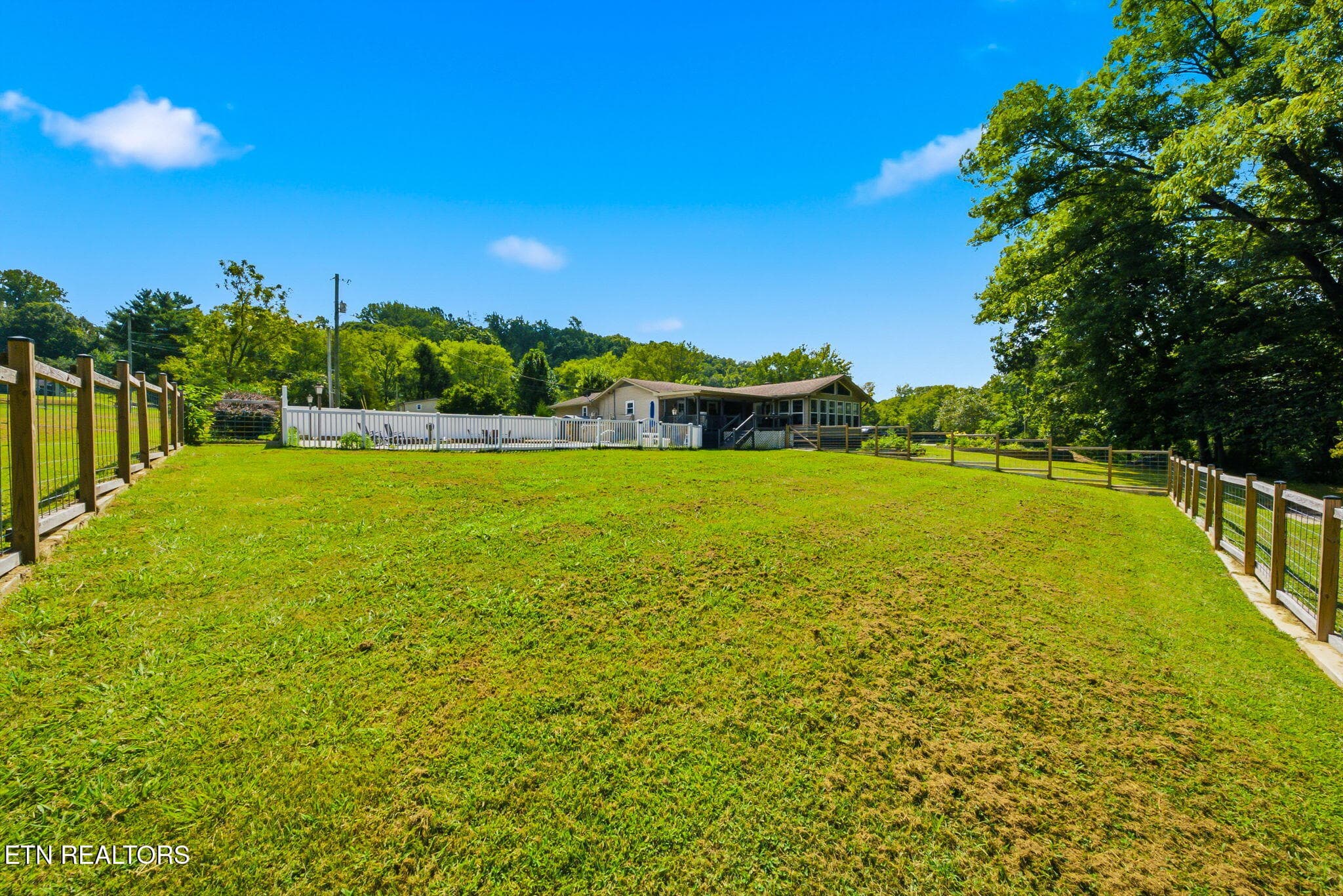 23-web-or-mls-841-Knight-Rd-Knoxville-TN - 841 Knight Rd, Knoxville, TN 37920