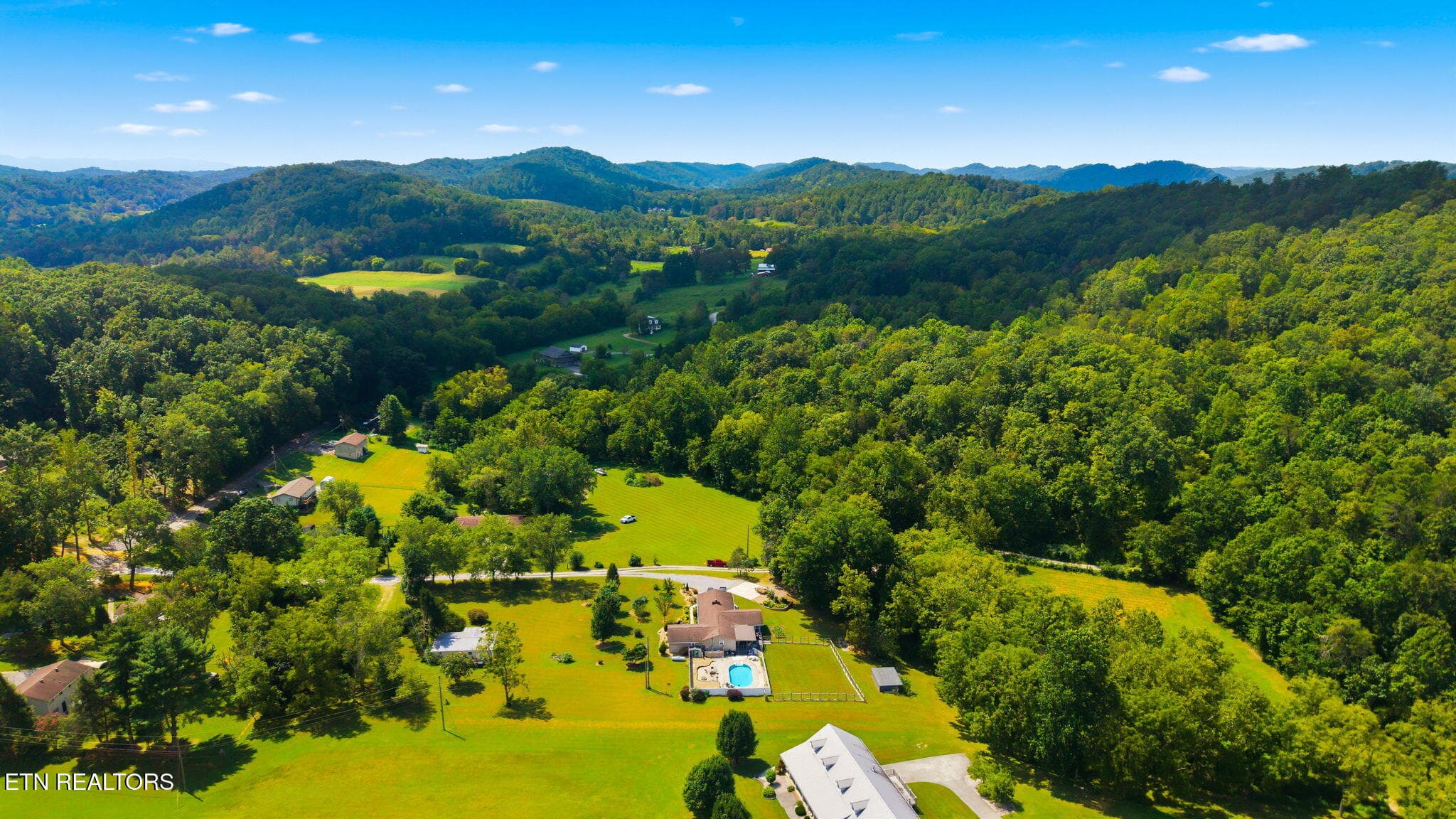 30-web-or-mls-841-Knight-Rd-Knoxville-TN - 841 Knight Rd, Knoxville, TN 37920