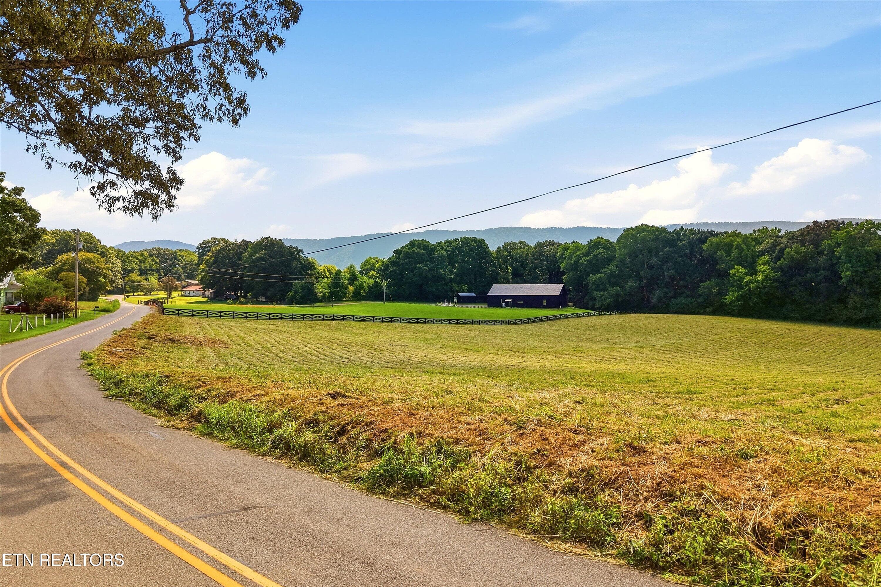 04-Co Rd 909-2 - 909 County Rd 053.00, Etowah, TN 37331