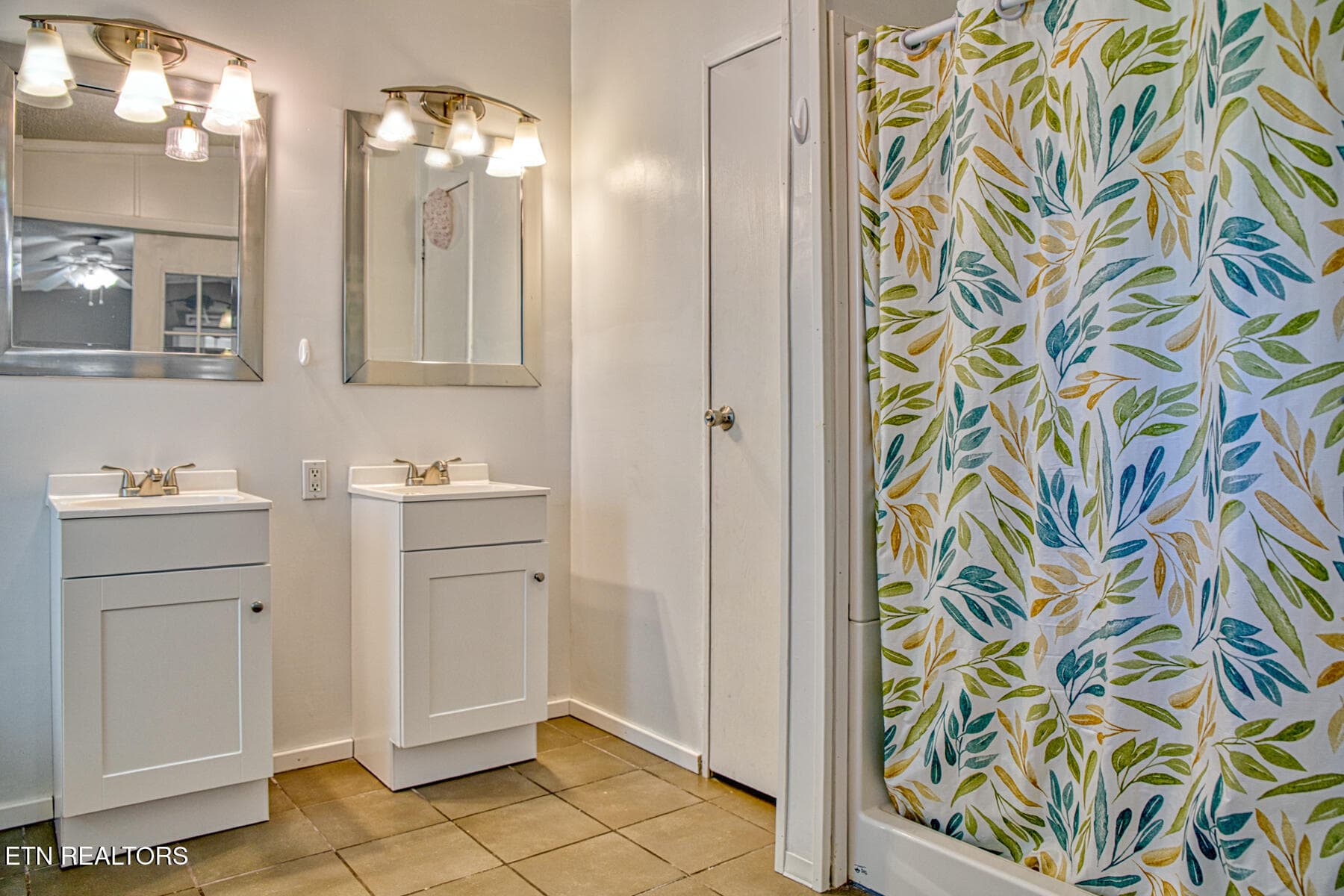 PRIMARY BATHROOM - 856 Corinth Rd, Sparta, TN 38583, Sparta