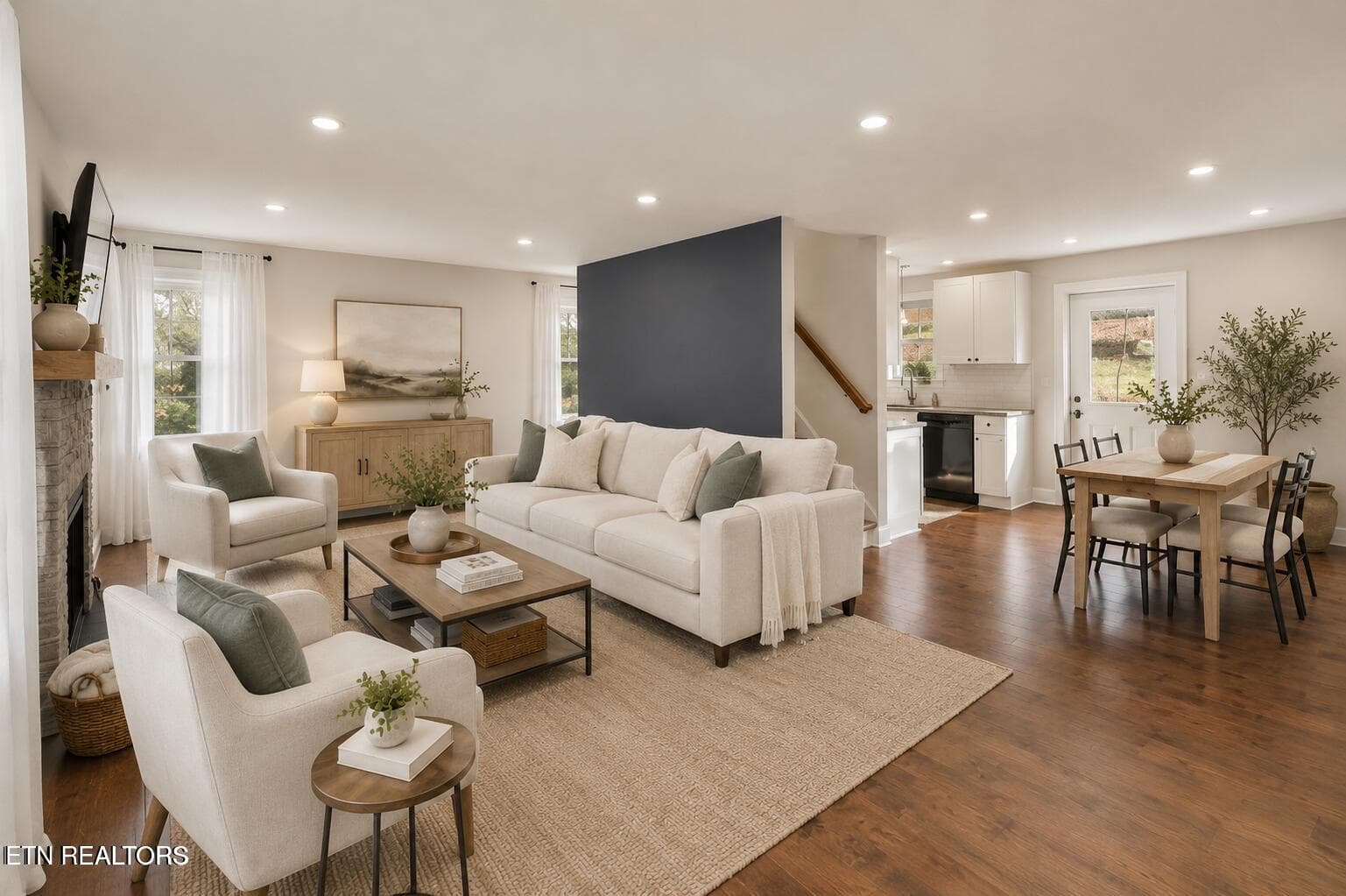 Open Floor Plan - 314 W Young High Pike, Knoxville, TN 37920