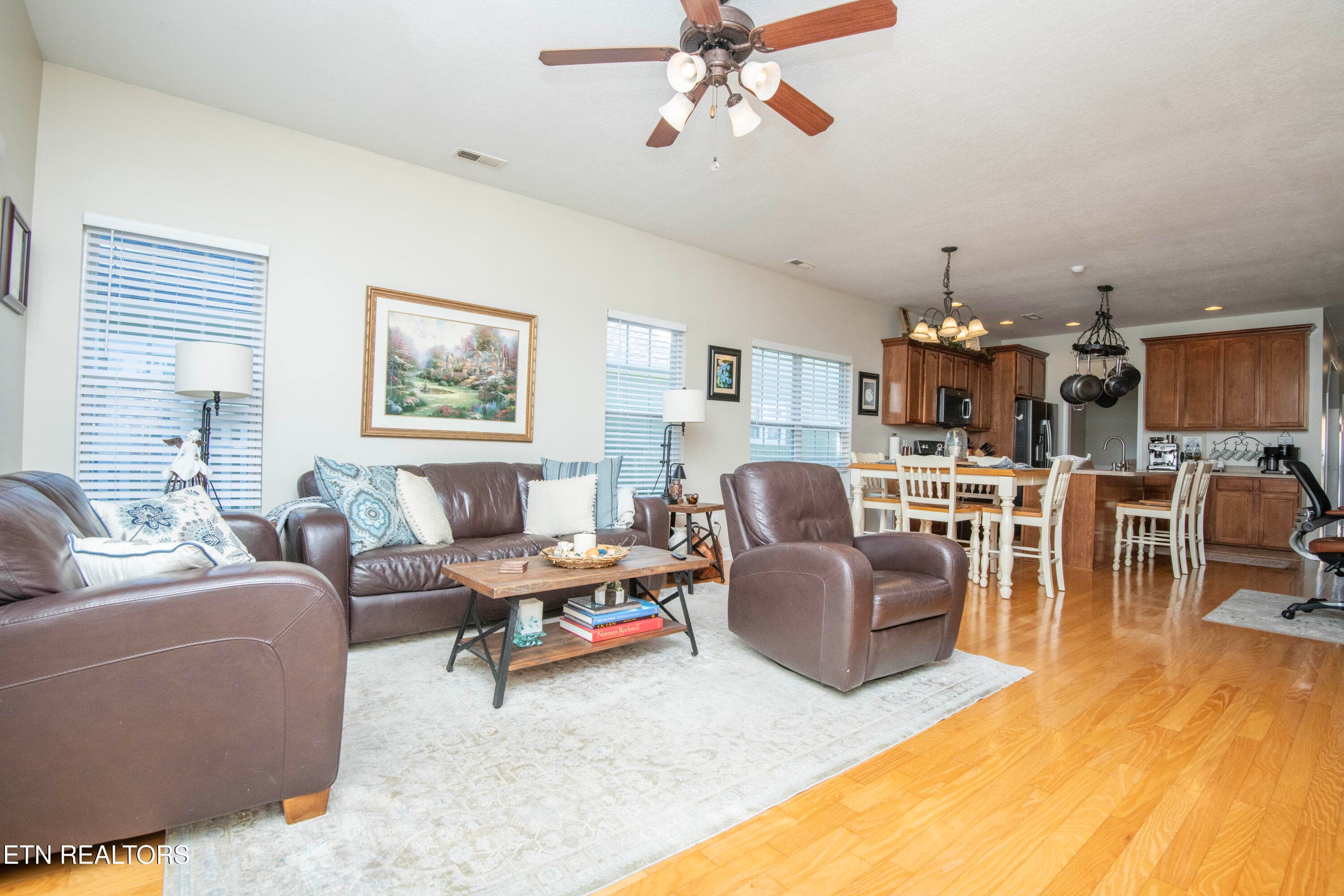 living 2 - 125 McNeilly Circle, Maryville, TN 37803, Maryville