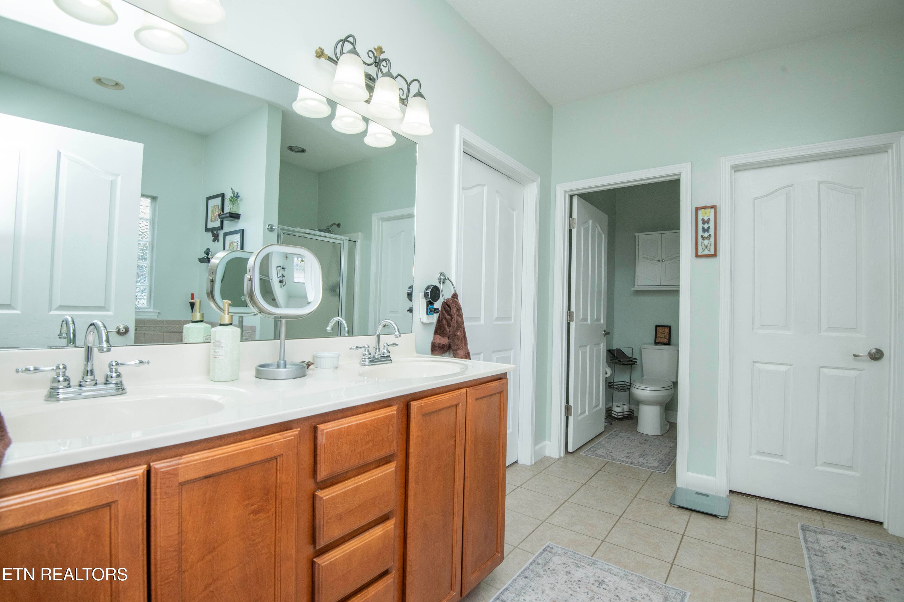 master bath 2 - 125 McNeilly Circle, Maryville, TN 37803, Maryville