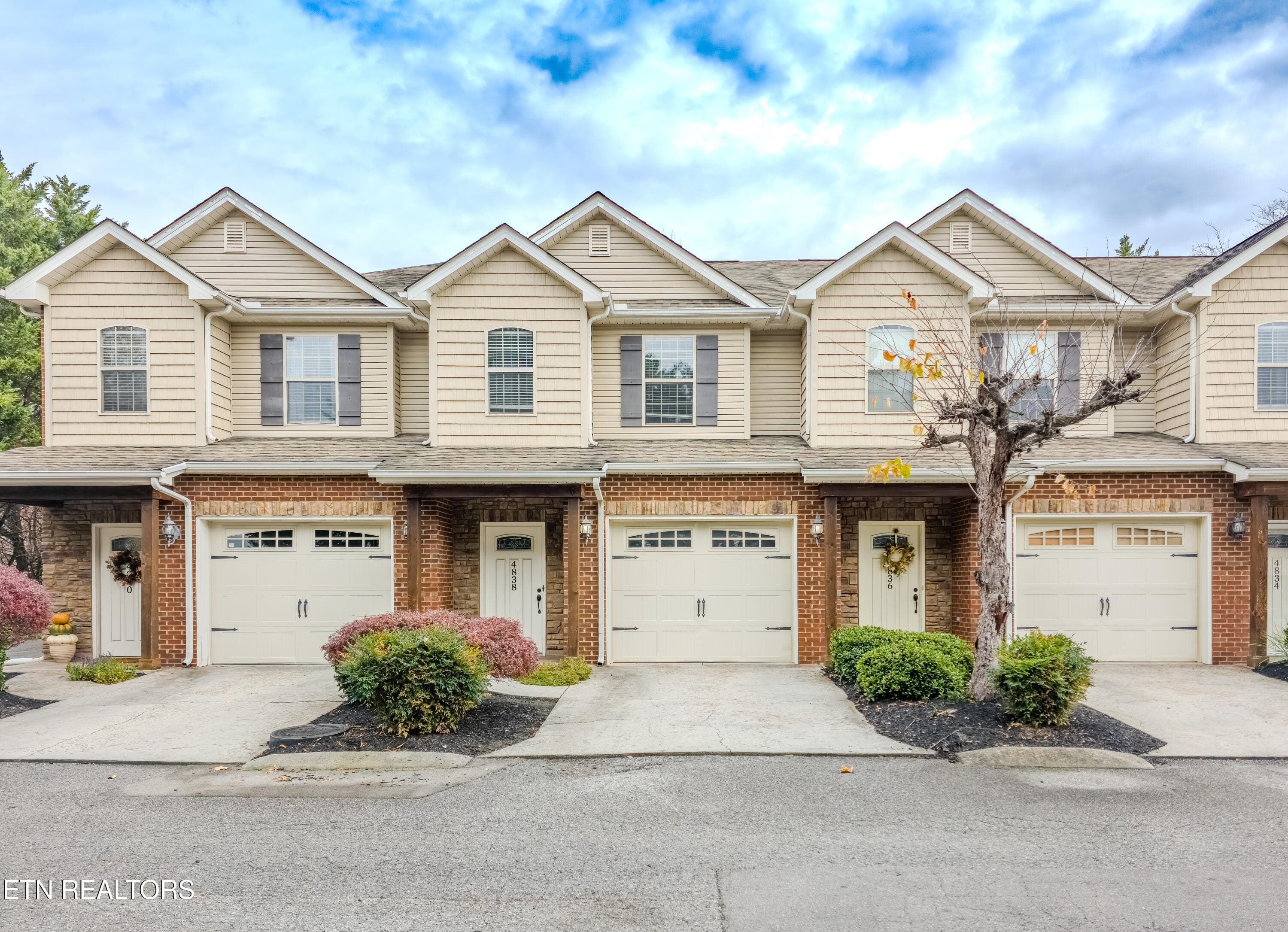 Front - 4838 Fountain View Way, Knoxville, TN 37918, Knoxville