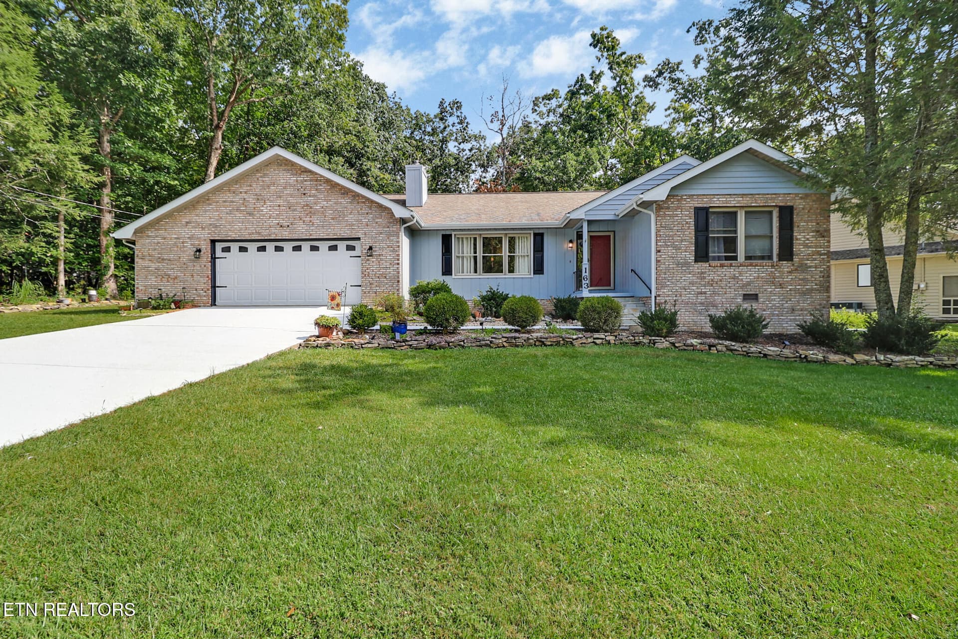 Front of home - 163 & 159 Lakeside Drive, Crossville, TN 38558